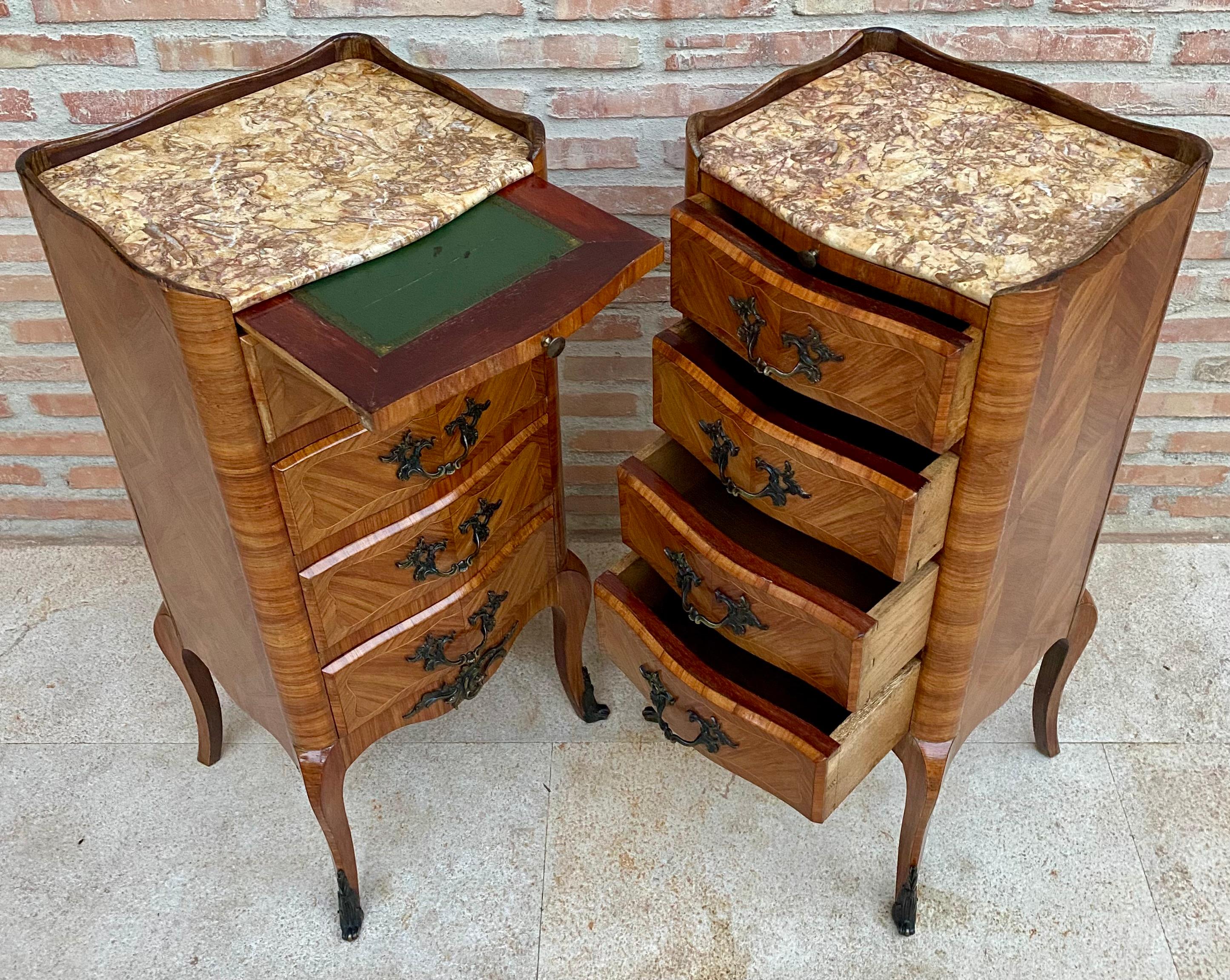 Late 19th Century Louis XV Style French Marquetry and Marble Chests of Drawers In Good Condition For Sale In Miami, FL