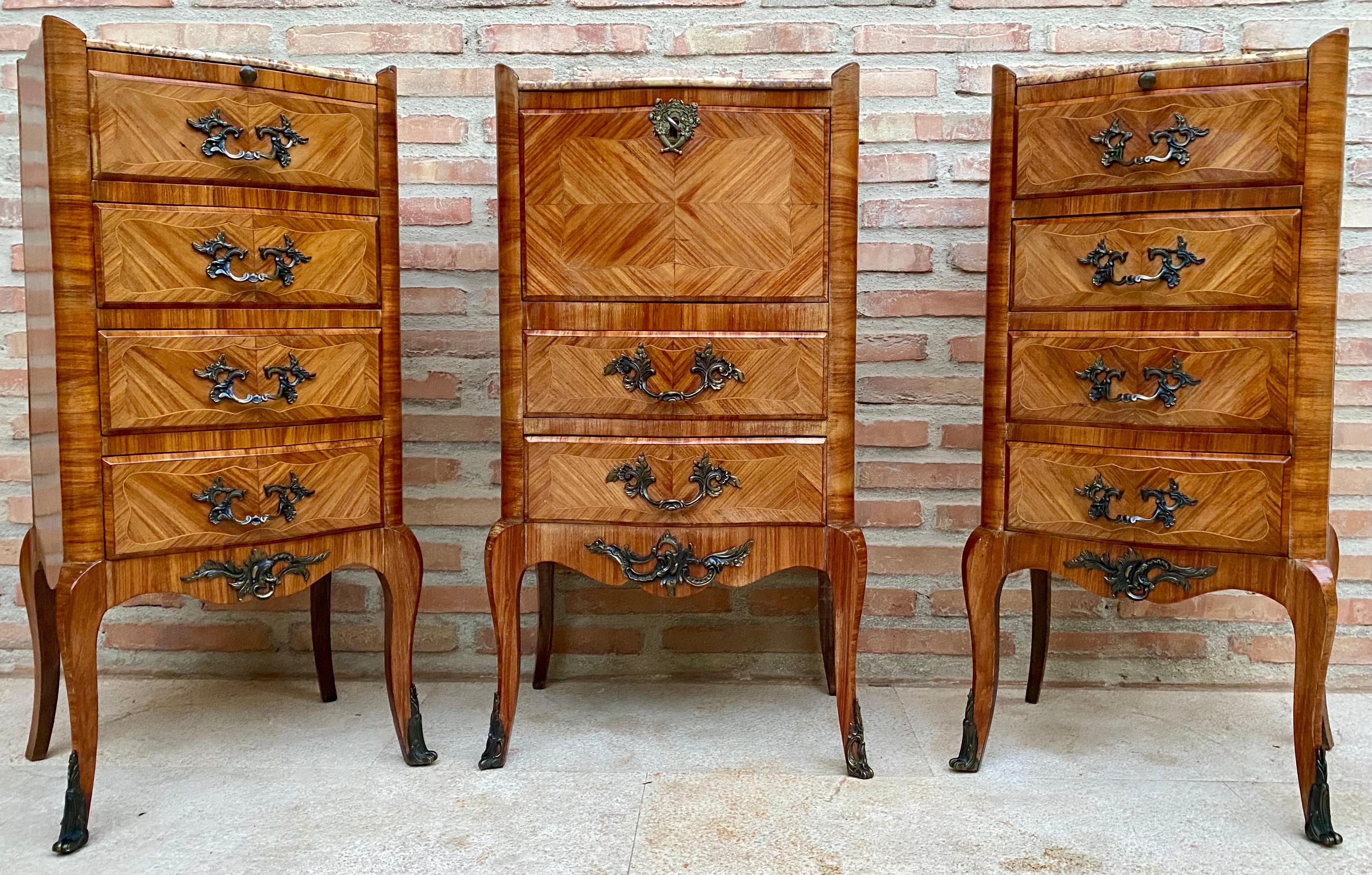 Late 19th Century Louis XV Style French Marquetry and Marble Chests of Drawers For Sale 5