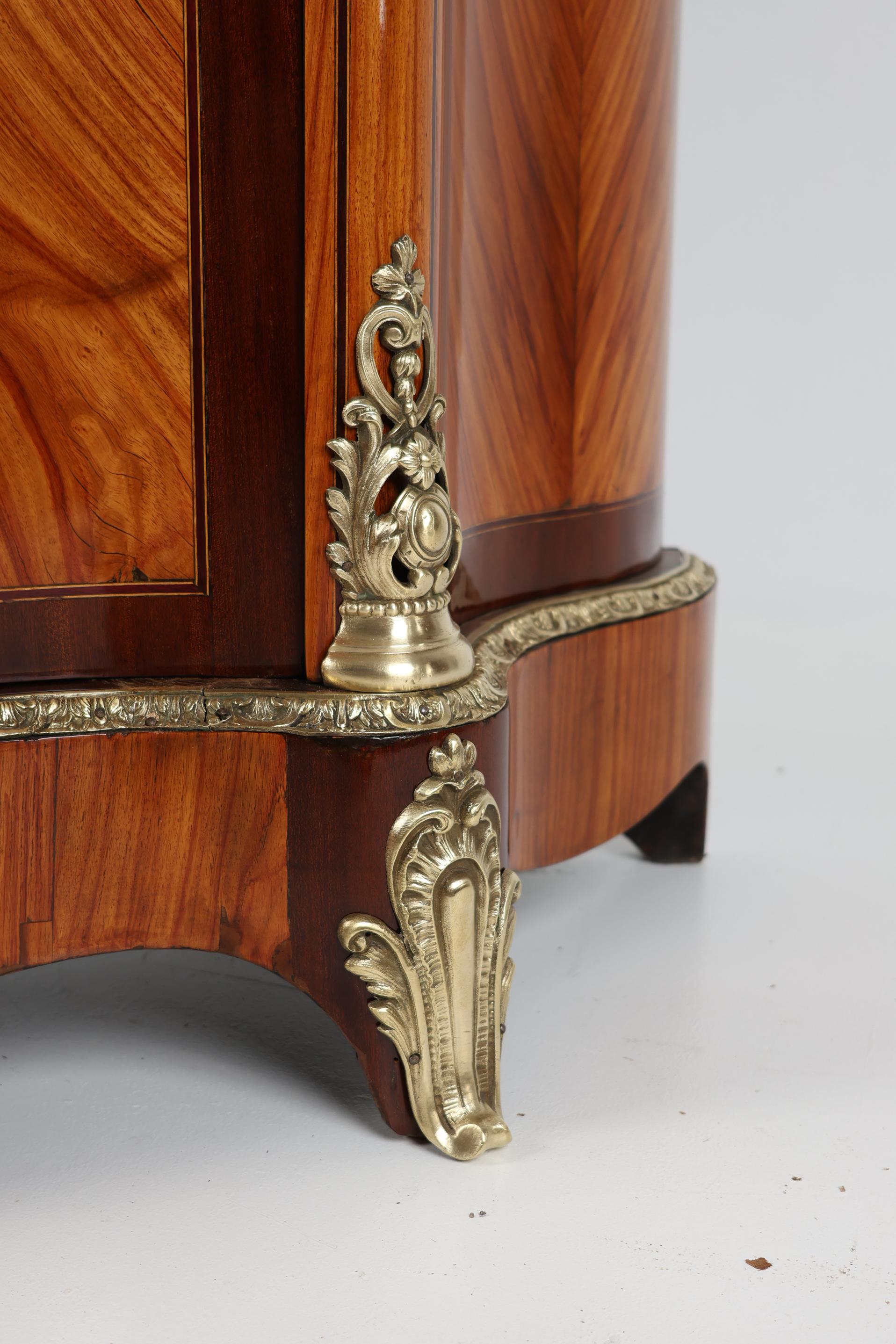 Late 19th Century Louis XVI Buffet or Cabinet For Sale 5