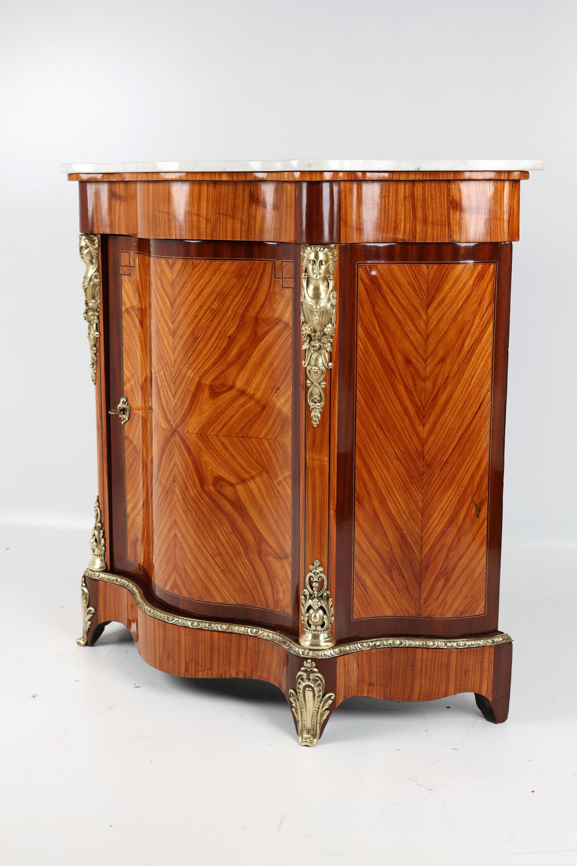 Late 19th Century Louis XVI Buffet or Cabinet For Sale 2