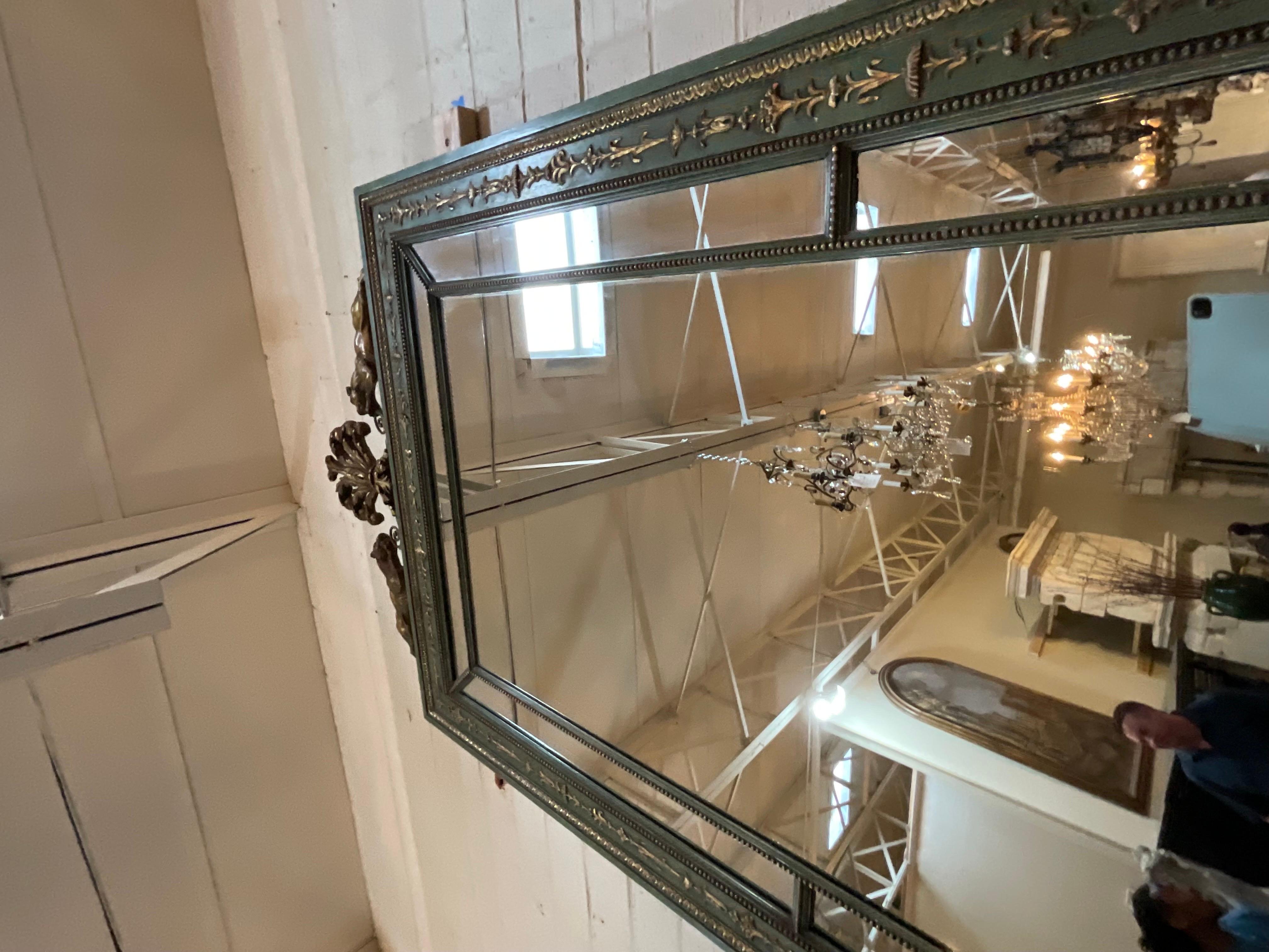 Miroir Louis XVI de la fin du XIXe siècle Bon état - En vente à Dallas, TX