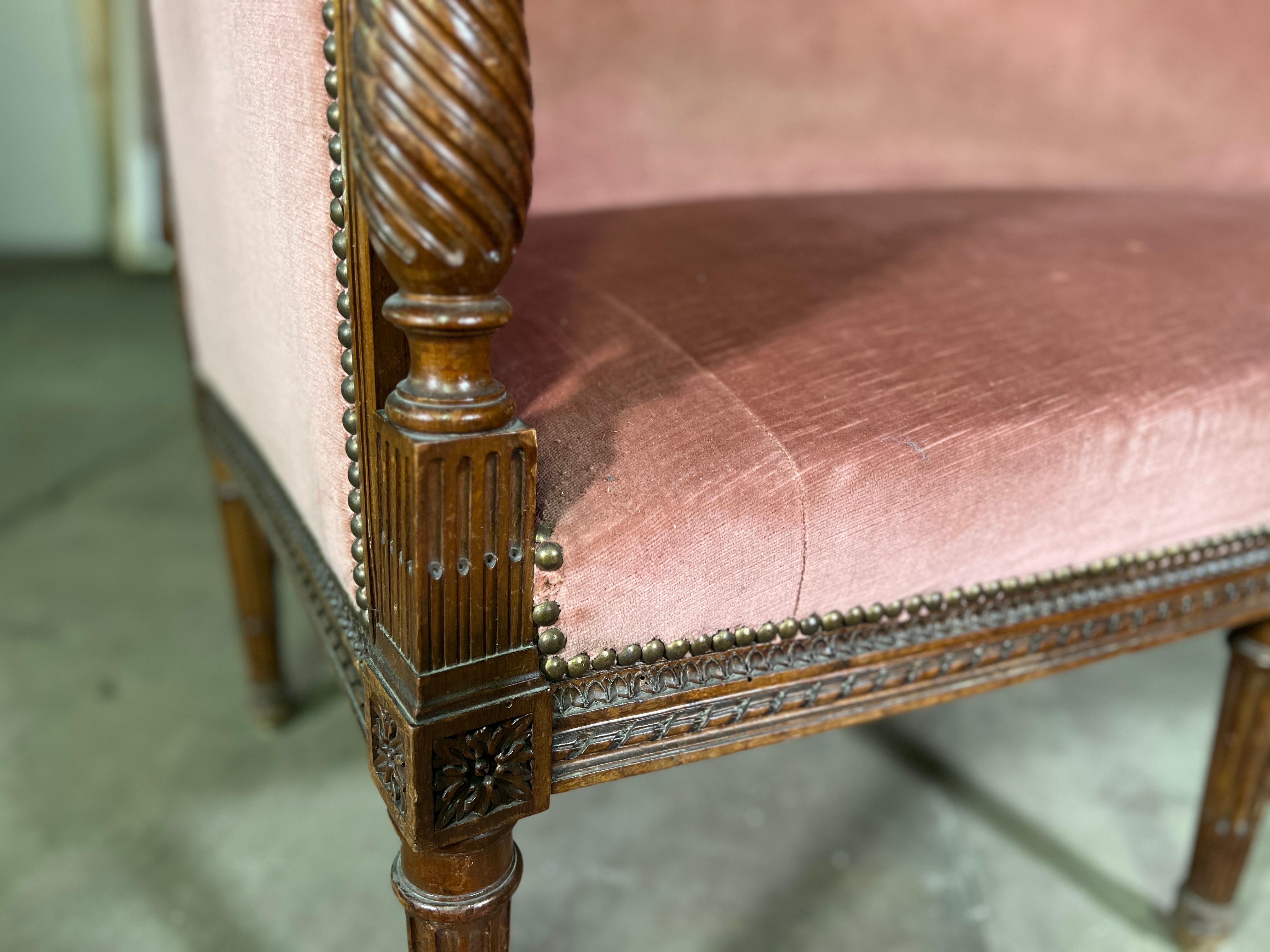 Velvet Late 19th Century Louis XVI Settee with Detached Columns  For Sale