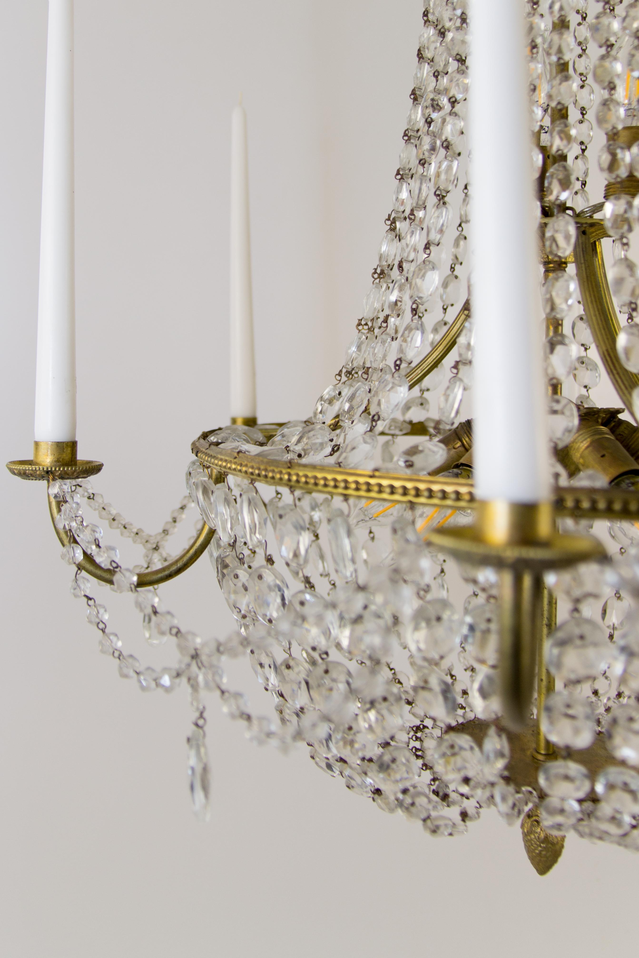 Late 19th Century Louis XVI Style Brass and Crystal Basket Chandelier In Good Condition In Barntrup, DE