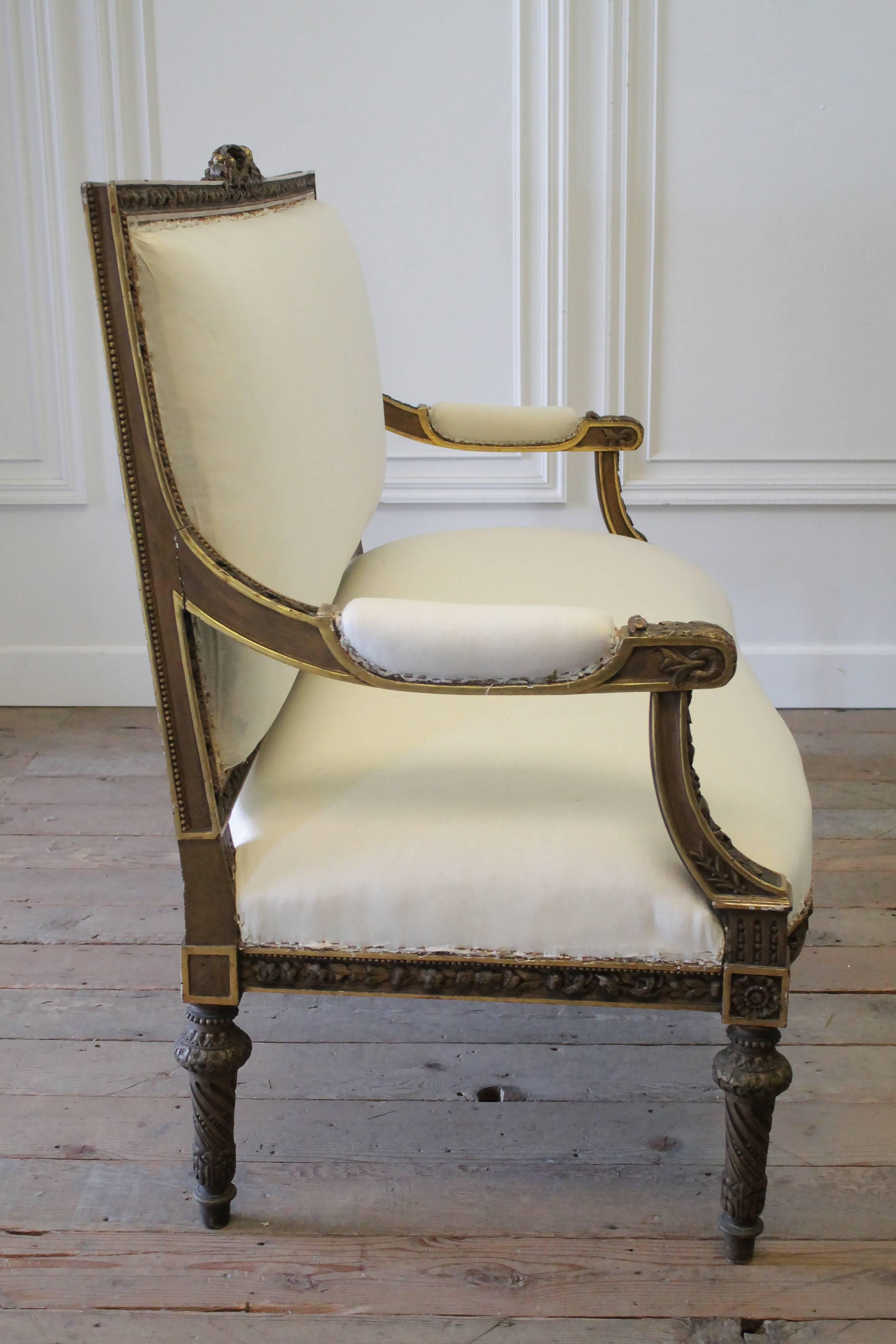 Late 19th Century Louis XVI Style Carved Giltwood Settee 12