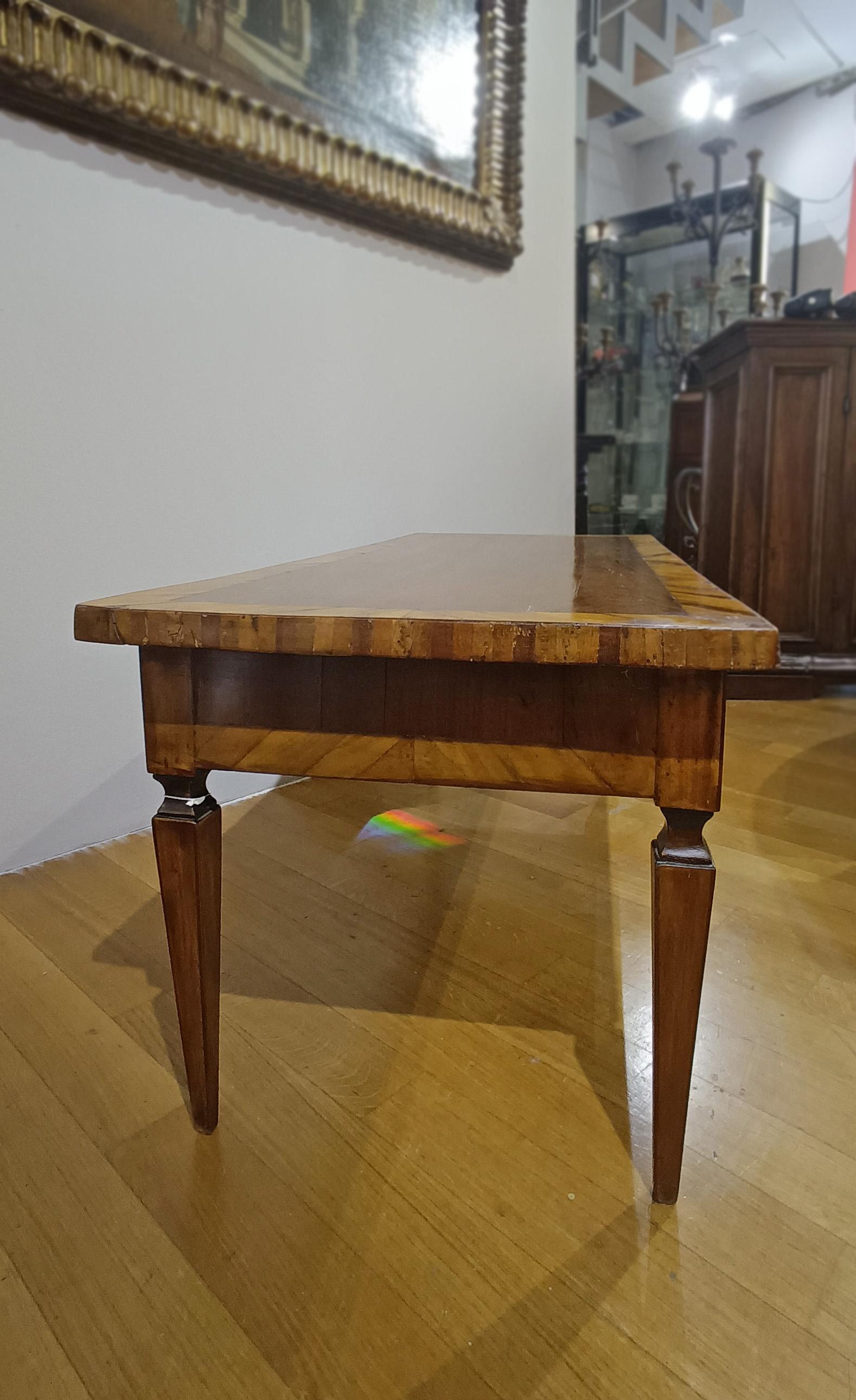 Italian TABLE À CAFÉ DE LA FIN DU 19e SIÈCLE LOUIS XVI en vente
