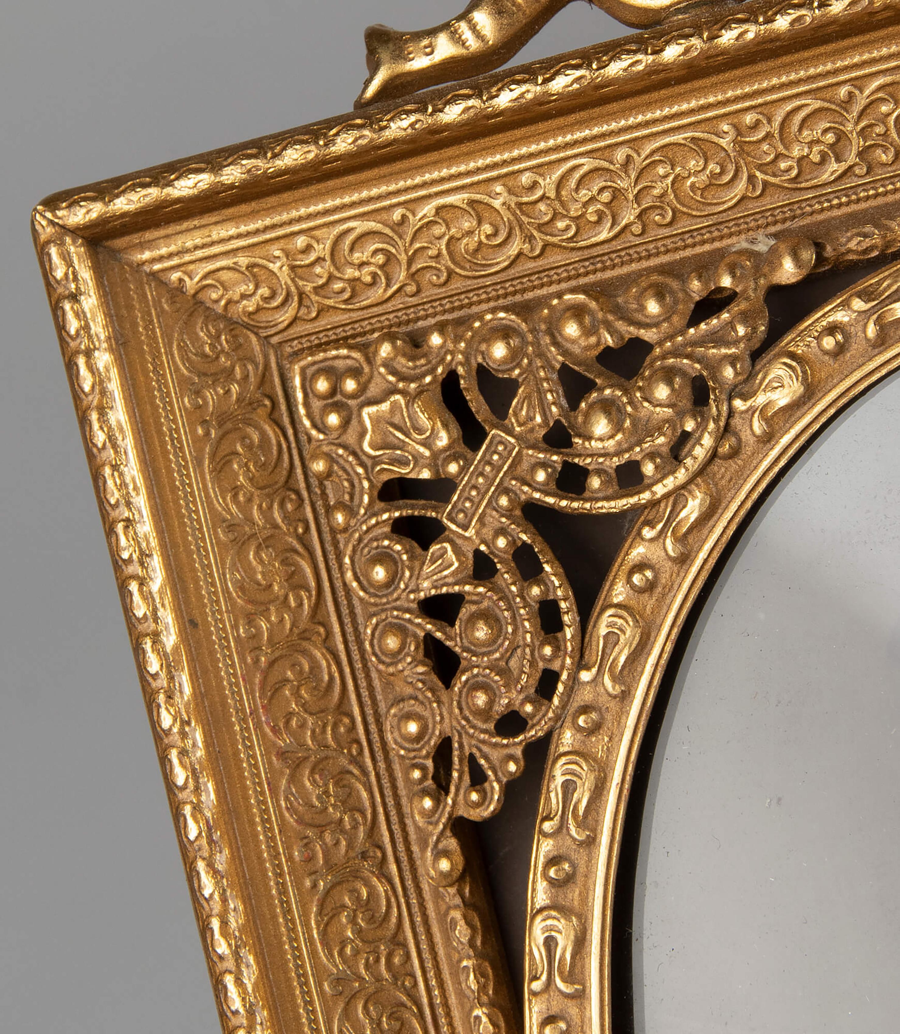 Late 19th Century Louis XVI Style Gilt Copper Picture Frame For Sale 6