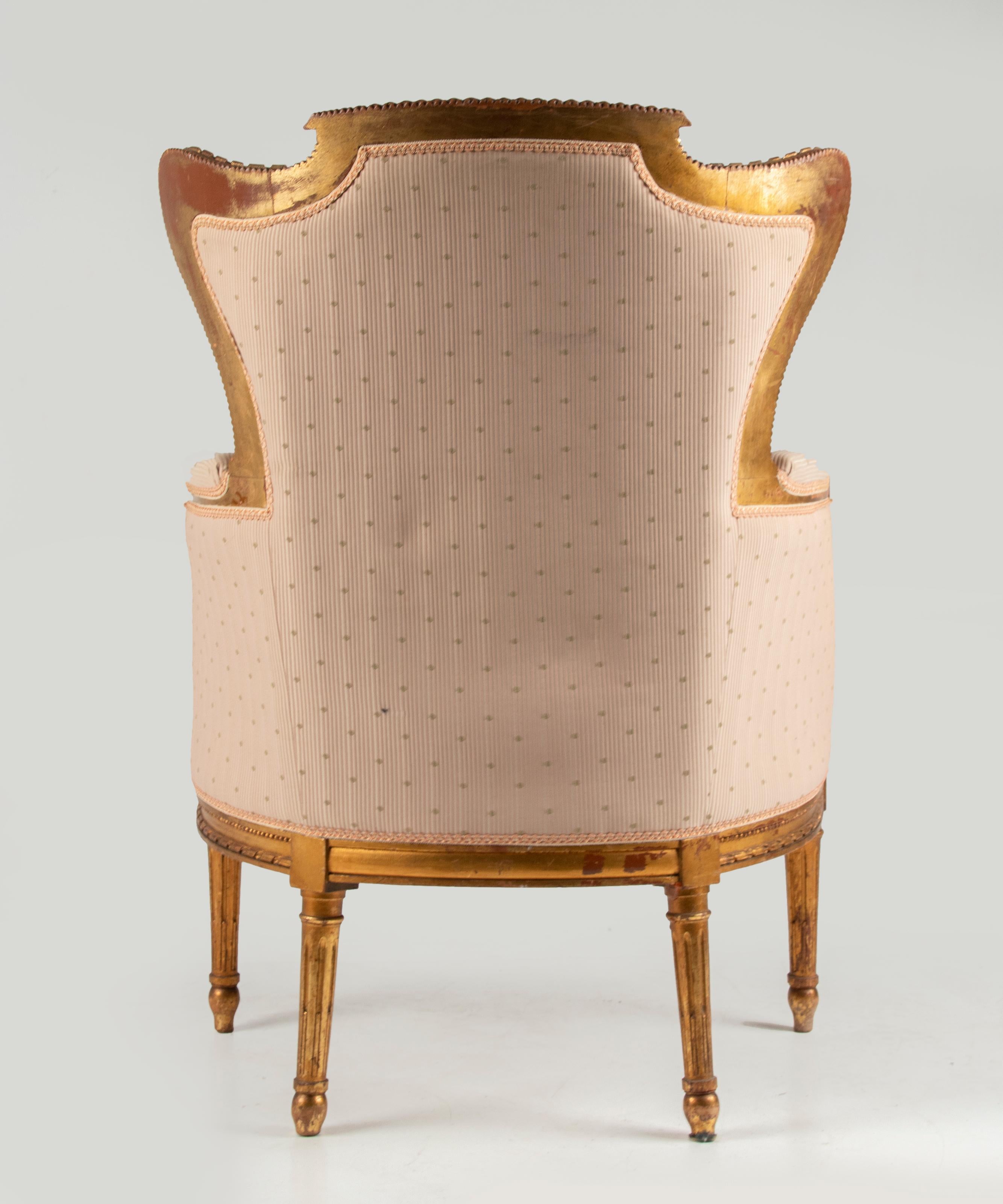 Late 19th Century Louis XVI Style Gilt-Wood Bergère Armchair For Sale 3
