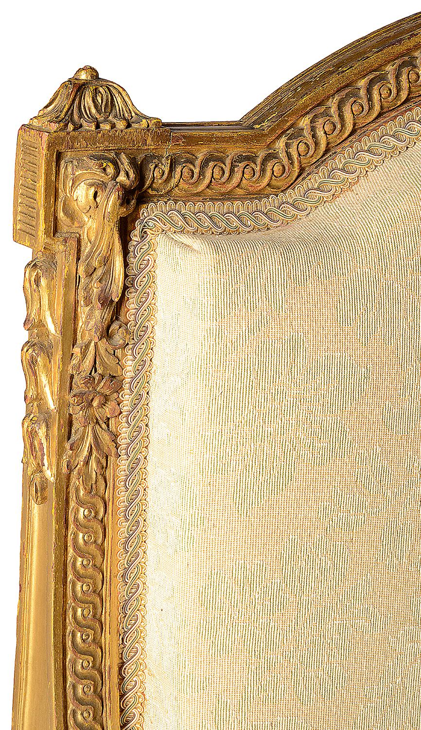 Spätes 19. Jahrhundert Louis XVI Stil Giltwood Sofa (Handgeschnitzt) im Angebot