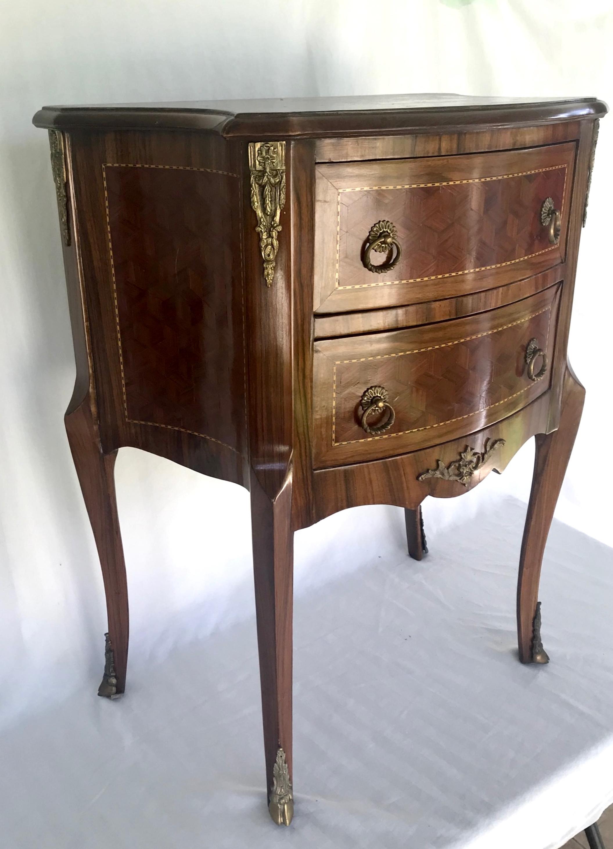 French Late 19th Century Louis XVI Style Kingwood Marquetry 2-Drawer Commode