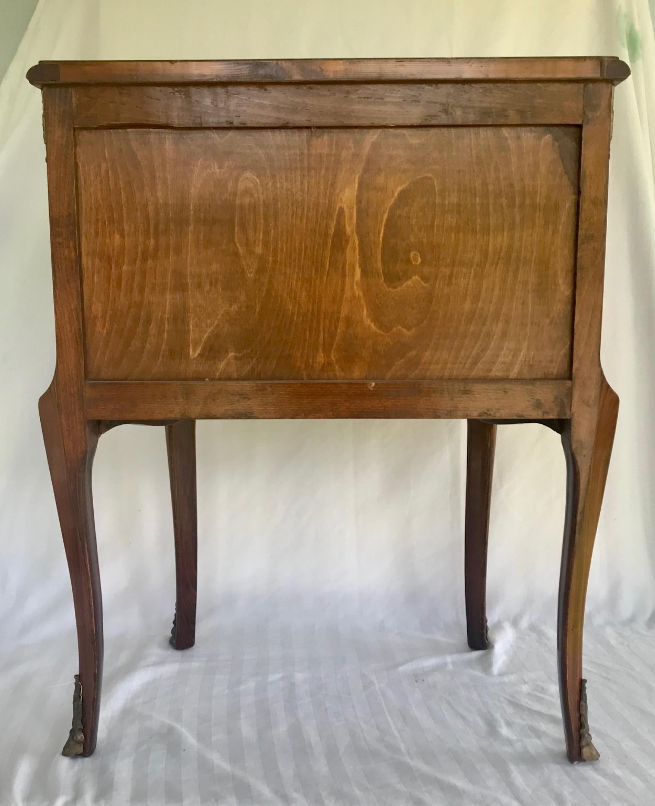 Late 19th Century Louis XVI Style Kingwood Marquetry 2-Drawer Commode 5