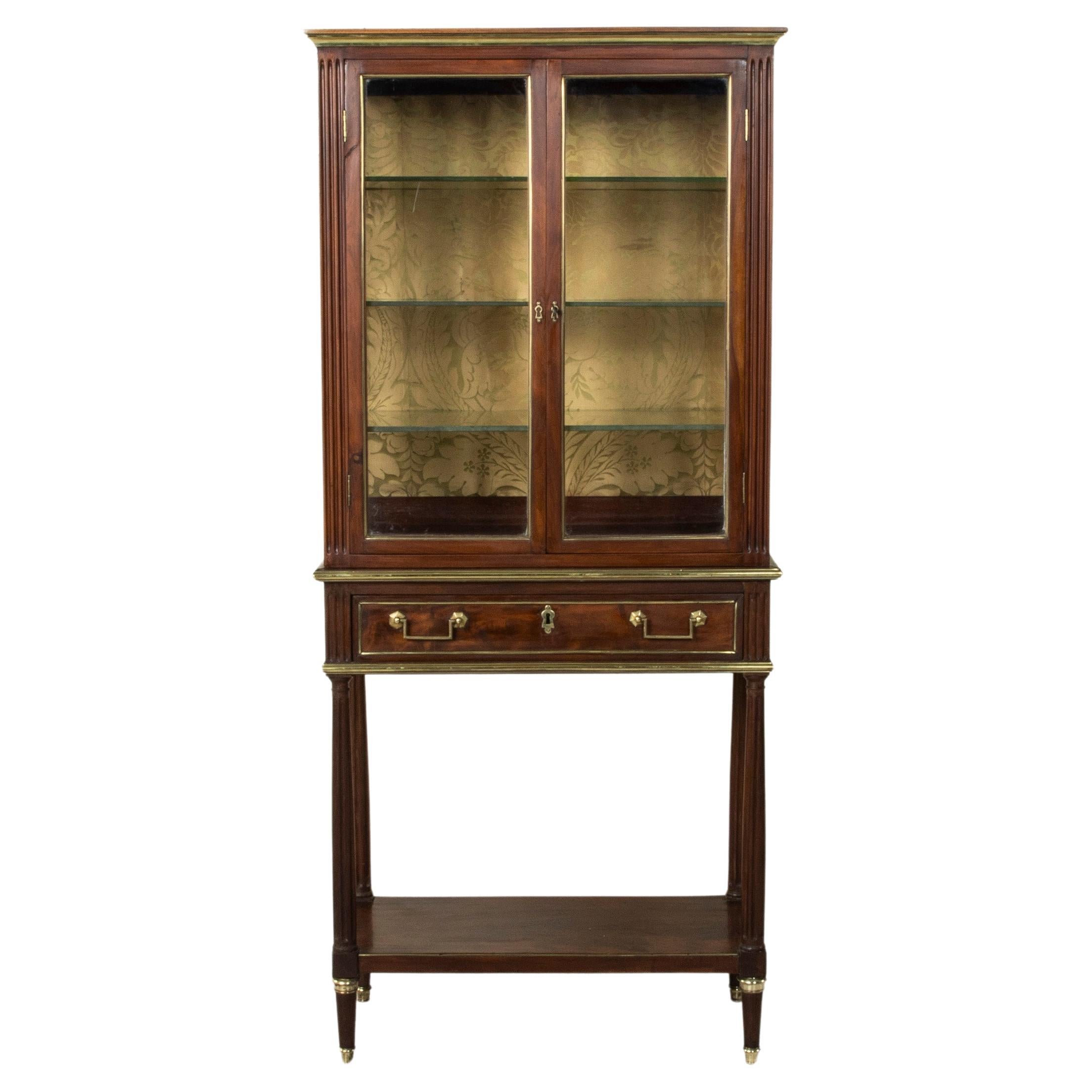 Late 19th Century Louis XVI Style Mahogany Console Vitrine with Bronze Detailing For Sale