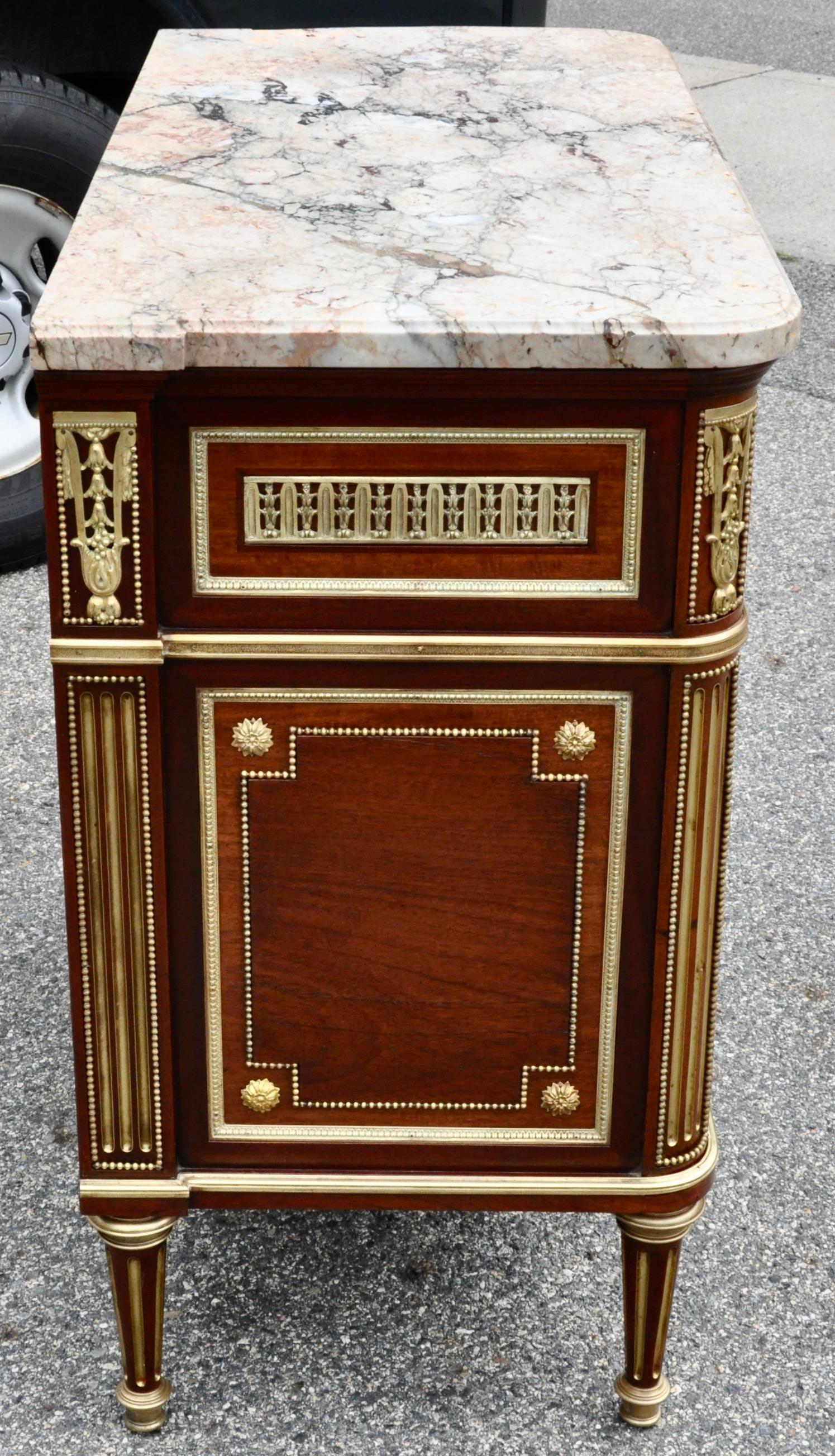 French Late 19th Century Louis XVI Marble-Top Mahogany Commode in Style of Paul Sormani