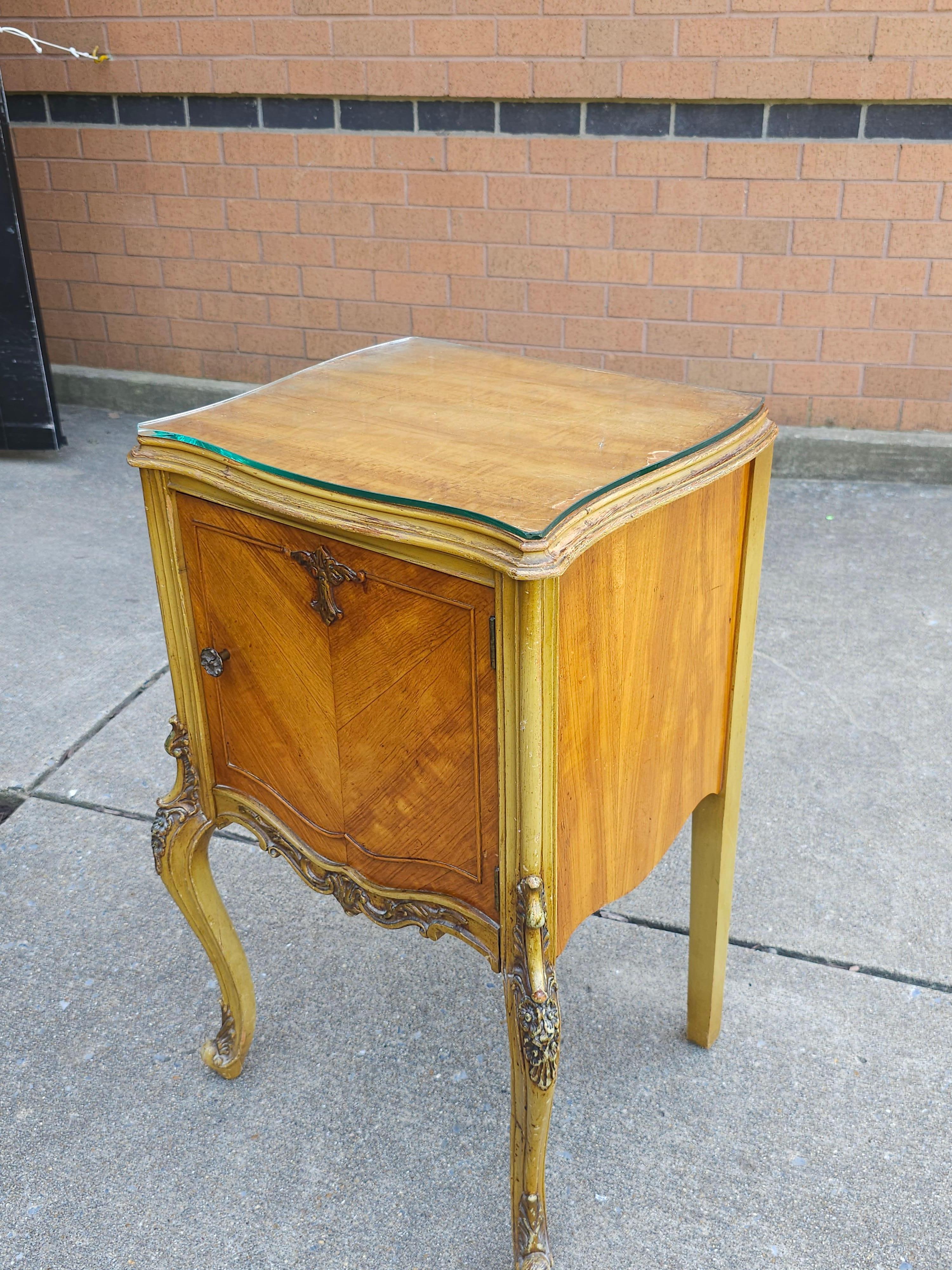Late 19th Century Louis XVI Style Provincial Walnut Bedside Cabinet w Glass Top For Sale 1