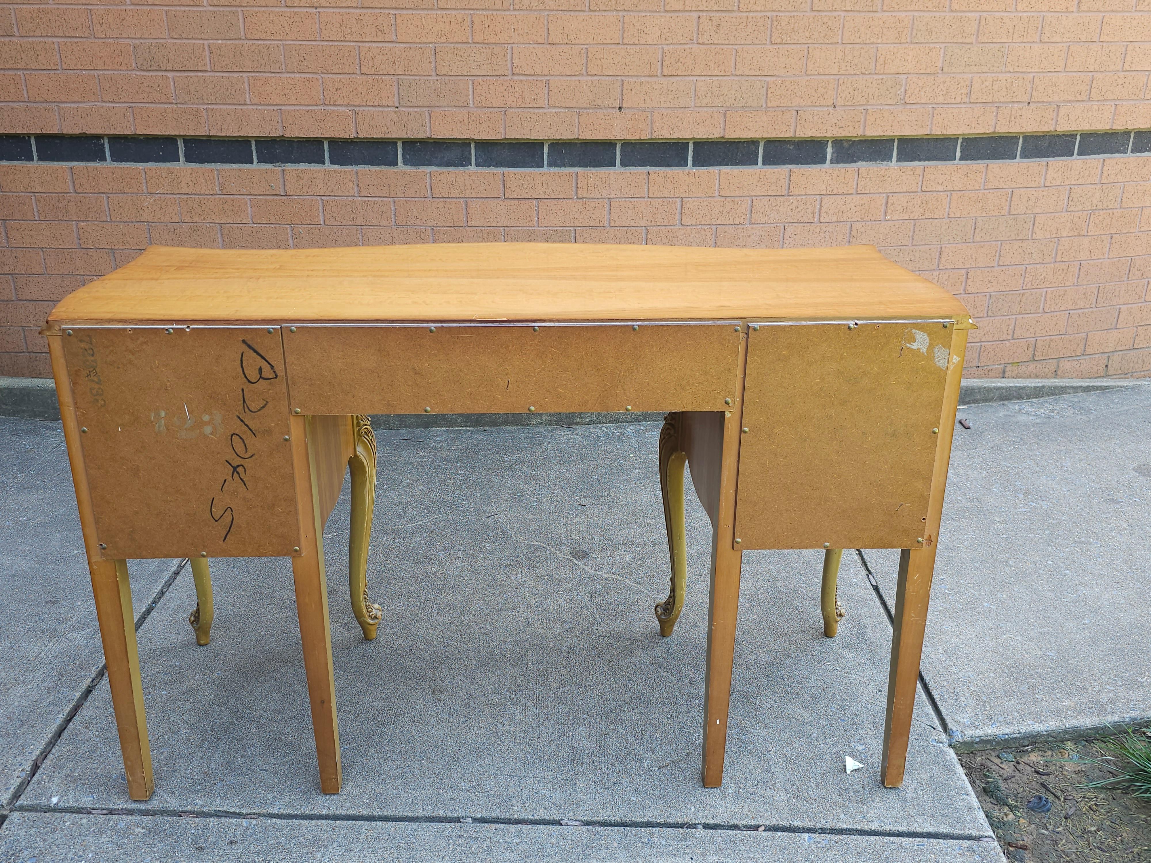 Late 19th Century Louis XVI Style Provincial Walnut Dressing Table W/ Glass Top For Sale 7