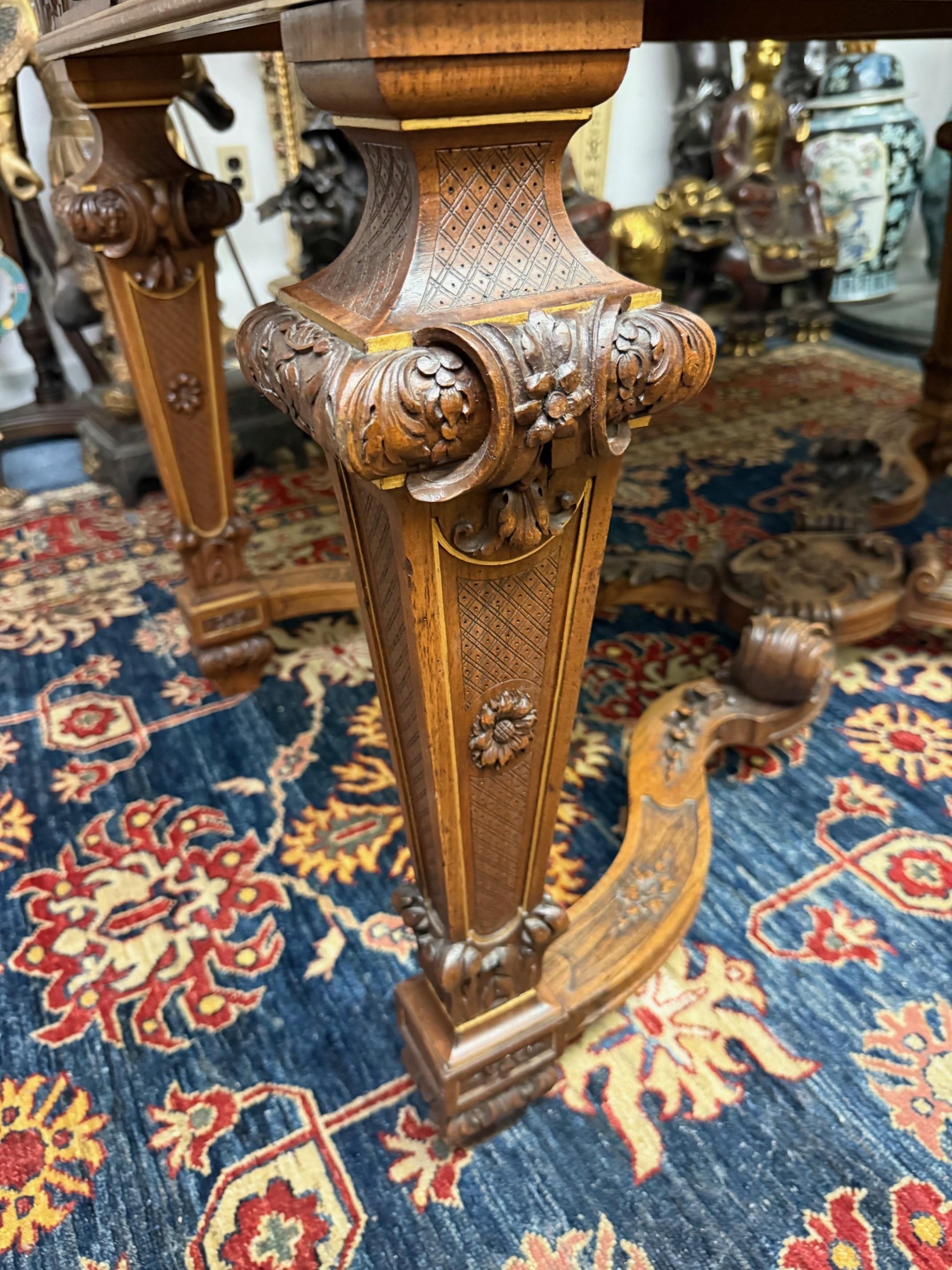 Mesa de centro con tapa de mármol rojo estilo Luis XVI de finales del siglo XIX en venta 5