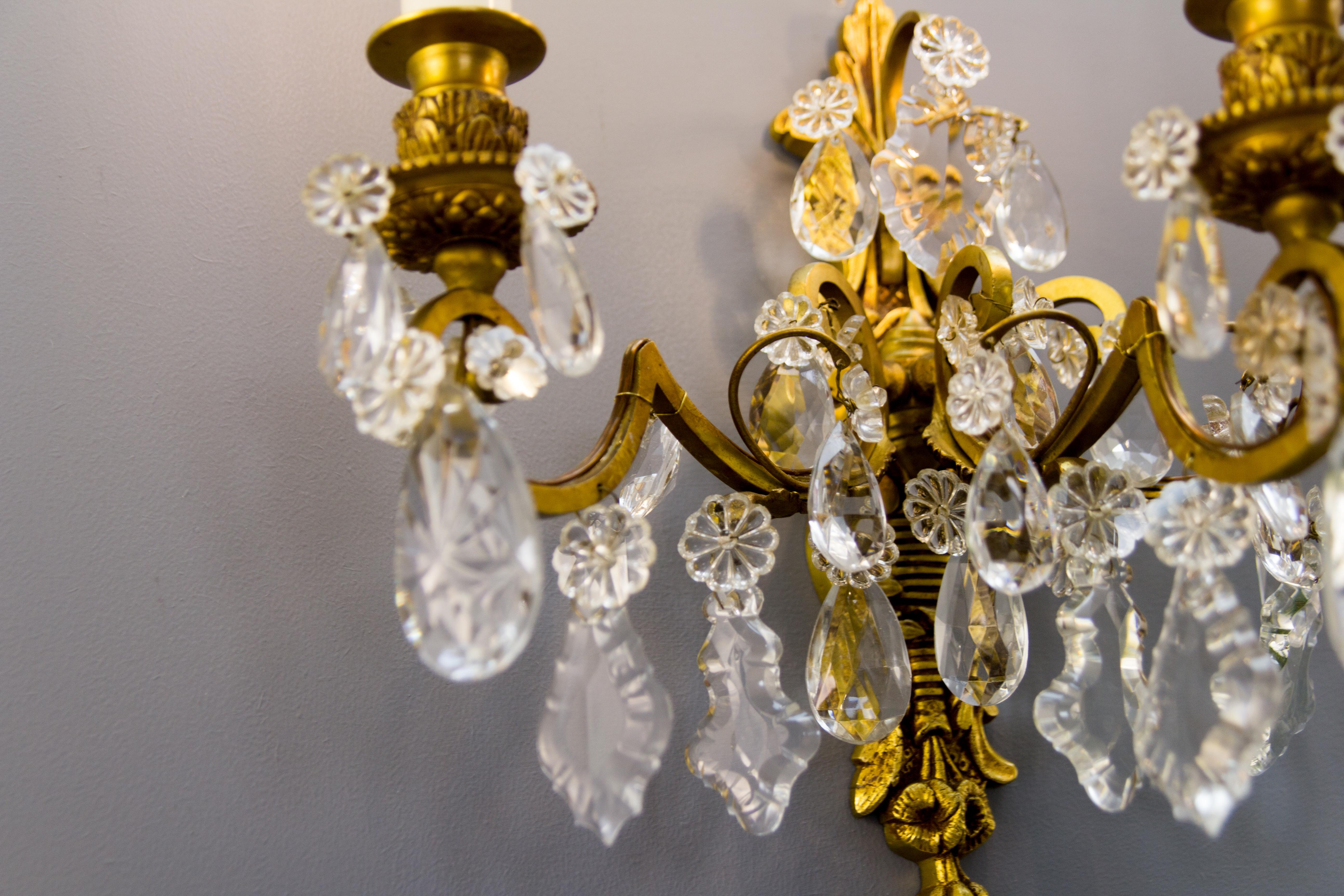 Late 19th Century Louis XVI Style Bronze and Crystal Three-Light Wall Sconce 12