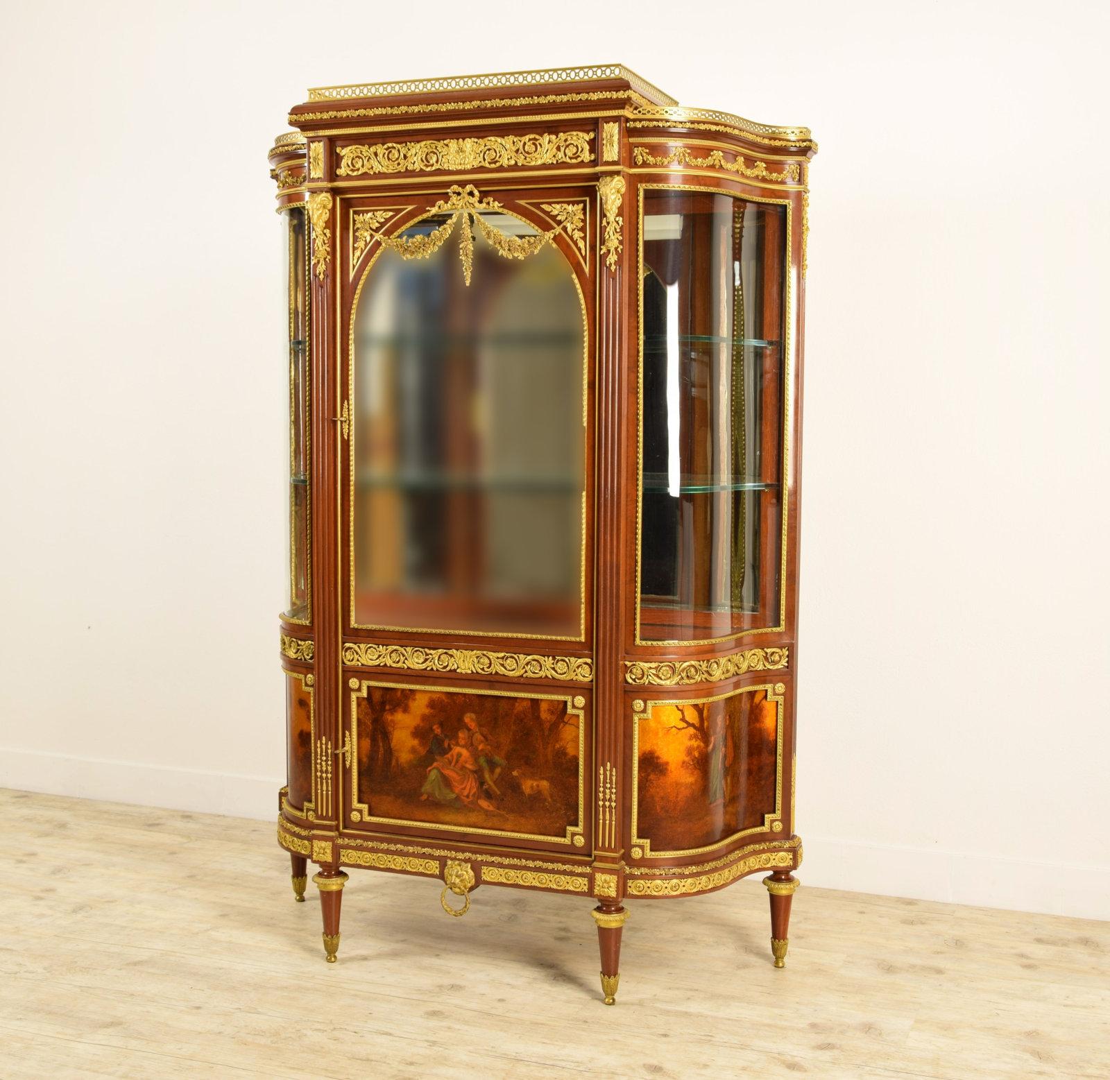 Louis XVI Late 19th Century, Wood and Gilt Bronze French Showcase Vitrine For Sale