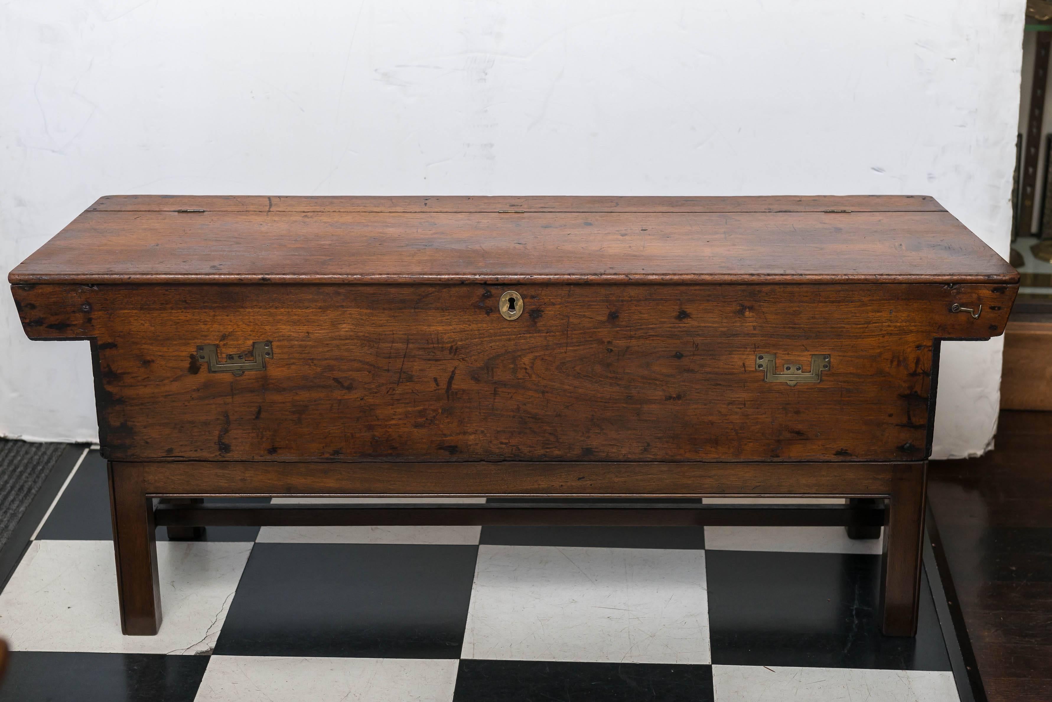 Late 19th Century Mahogany Bench / Boat's Map Box on Stand In Distressed Condition In San Francisco, CA