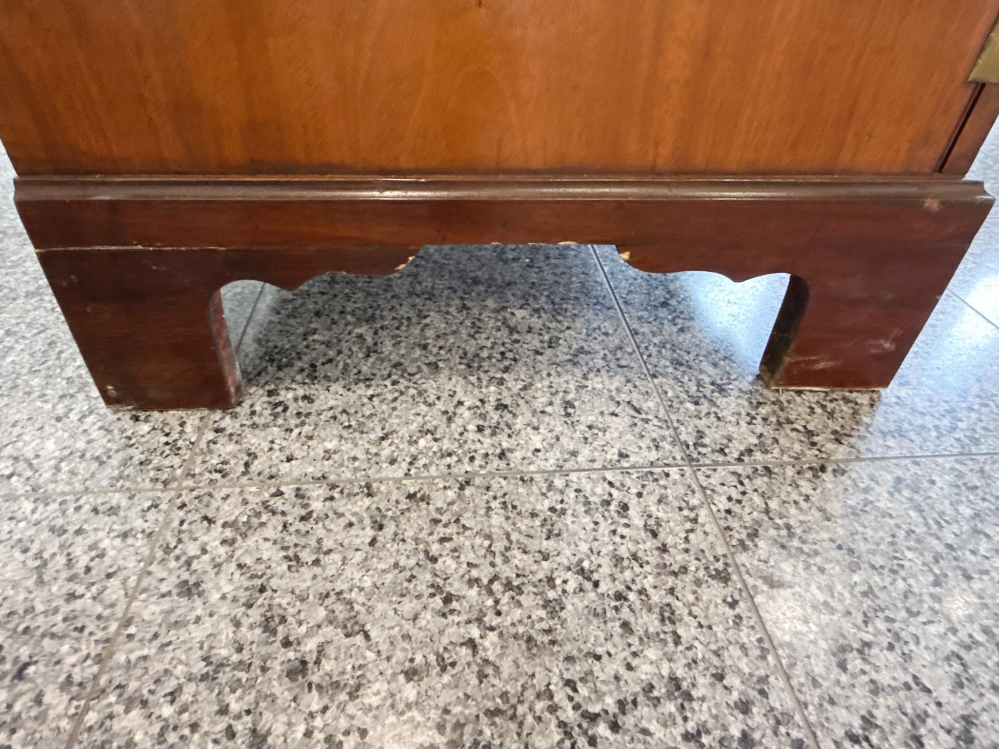 Armadio in mogano della fine del XIX secolo in vendita 7