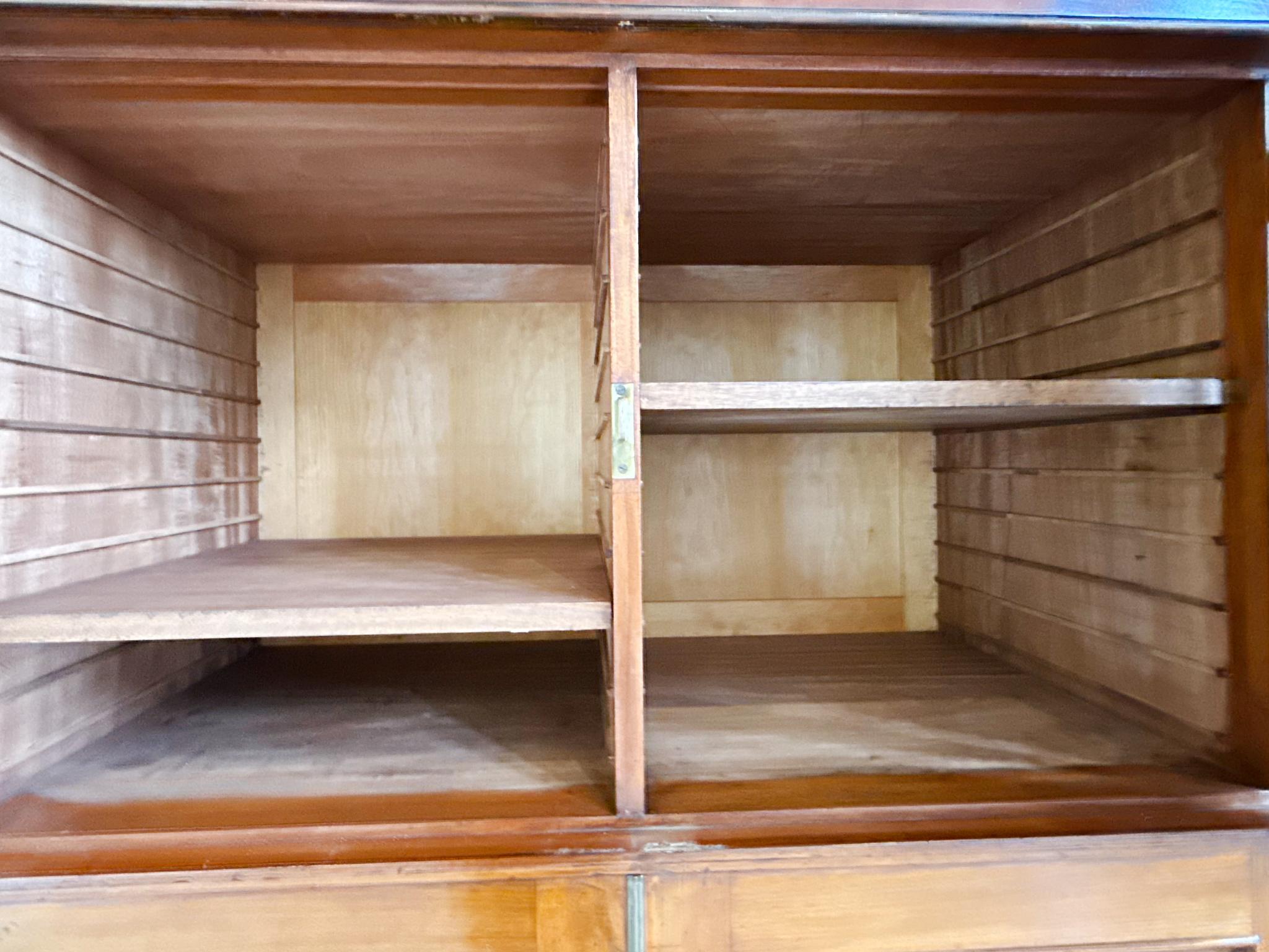 Armadio in mogano della fine del XIX secolo in vendita 1