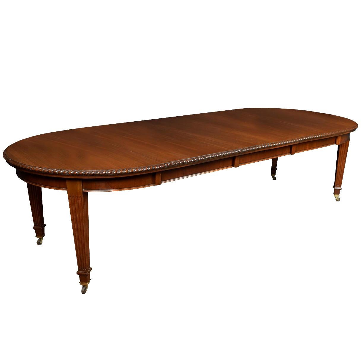 Late 19th Century Mahogany Dining Table