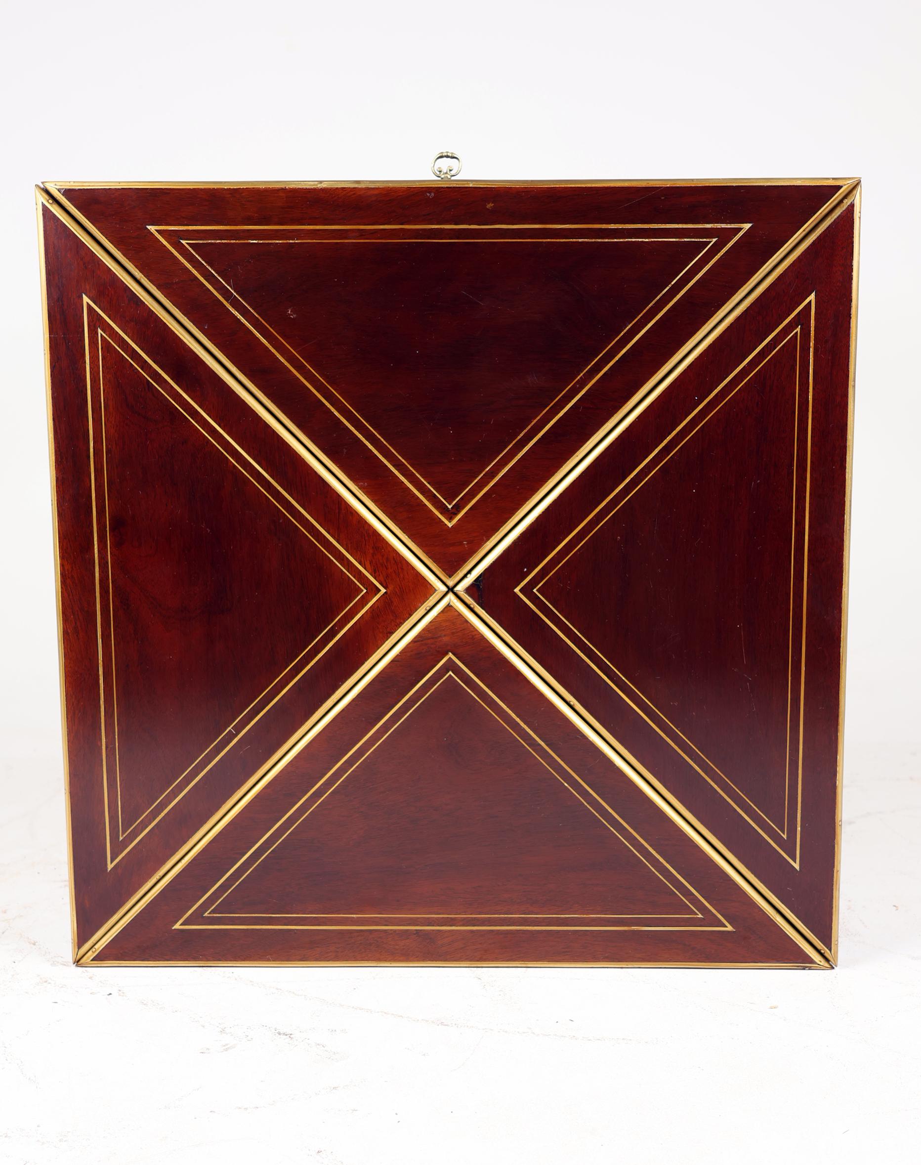 Late 19th Century Mahogany Envelope Card Table In Good Condition For Sale In Stahnsdorf, DE