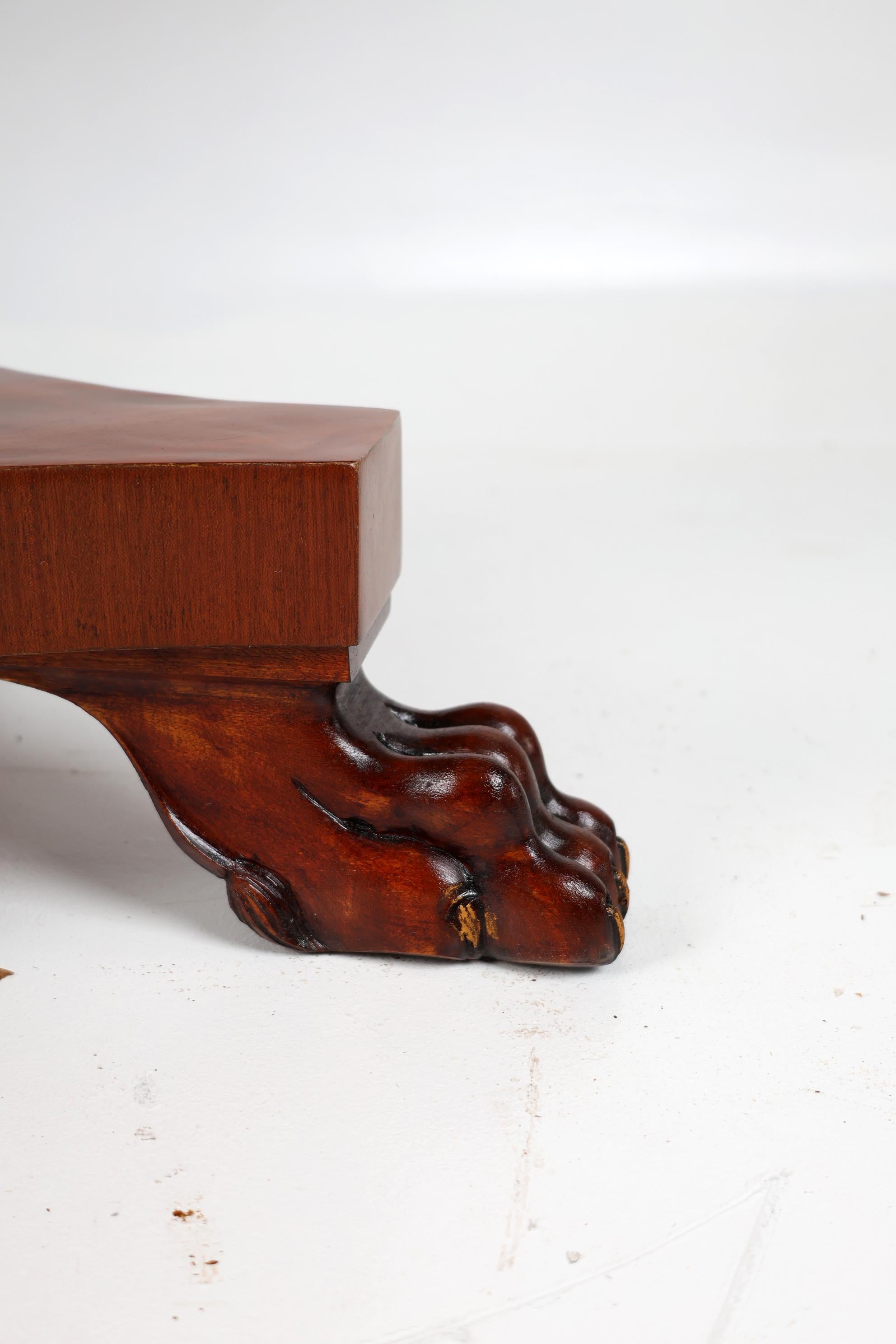 Acajou Table basse à abattant en acajou de la fin du XIXe siècle en vente