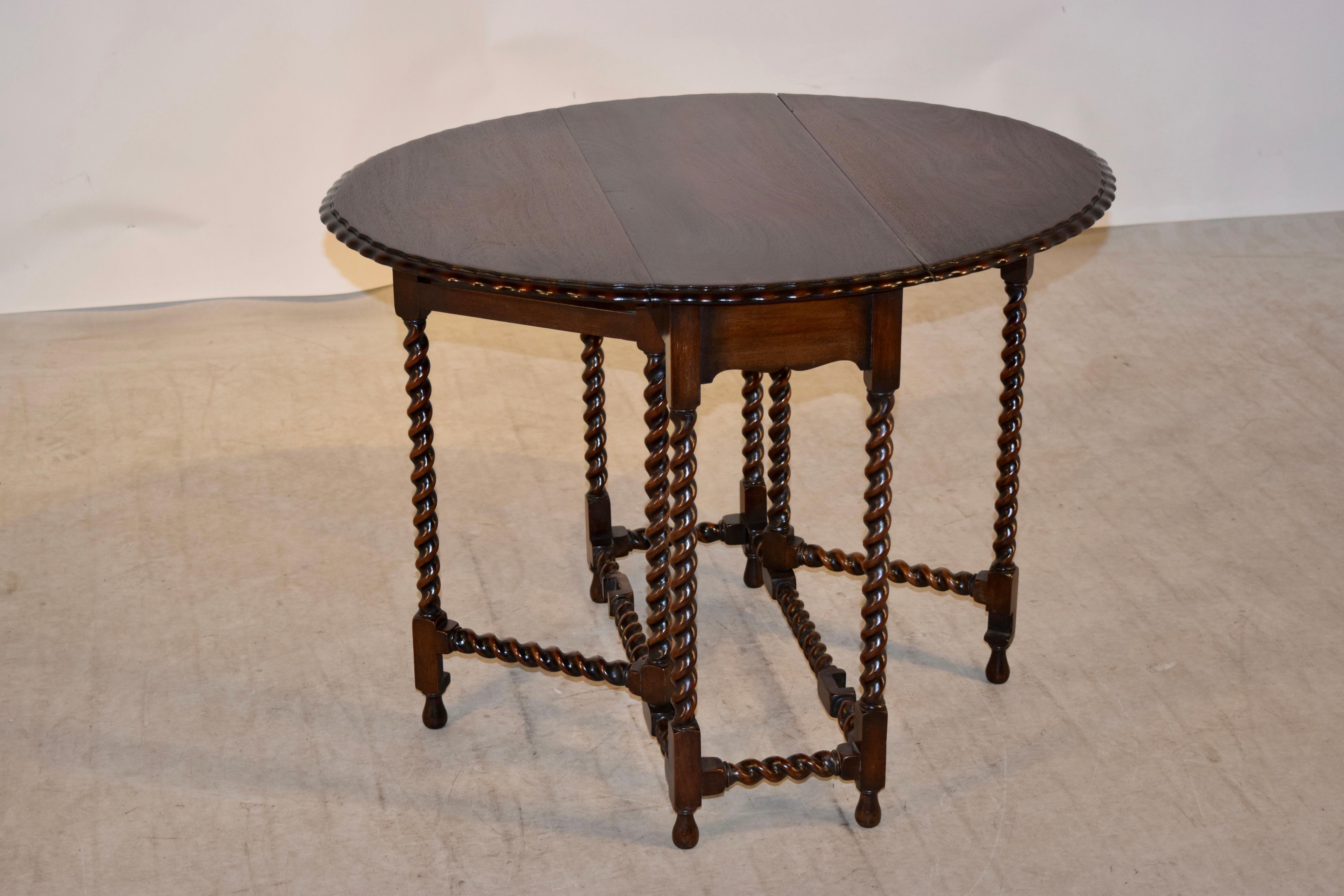 Late 19th Century Mahogany Gate Leg Table In Good Condition In High Point, NC