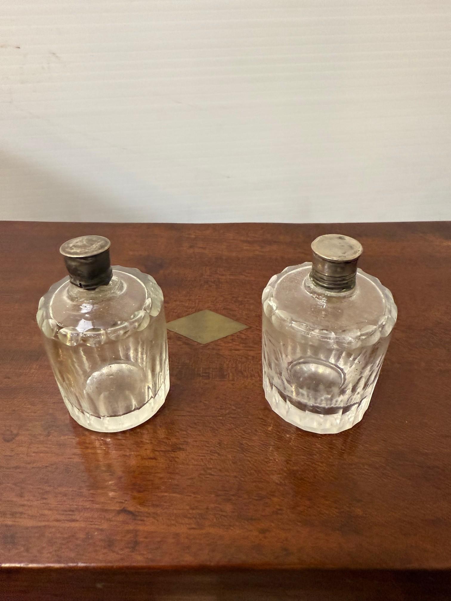 Kit da viaggio medico e di toelettatura in mogano della fine del XIX secolo 15 pezzi in vendita 8