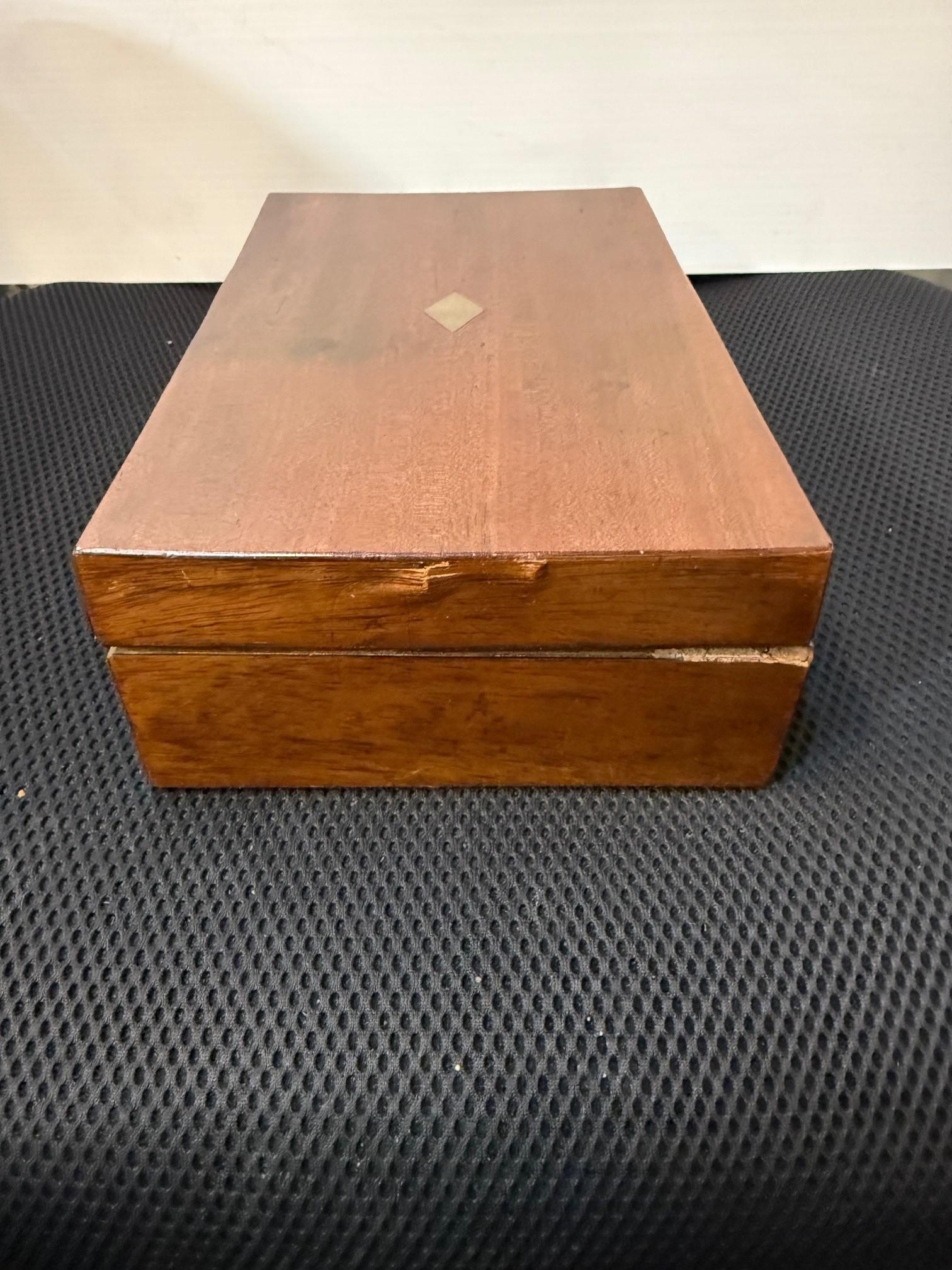 Kit da viaggio medico e di toelettatura in mogano della fine del XIX secolo 15 pezzi in vendita 1