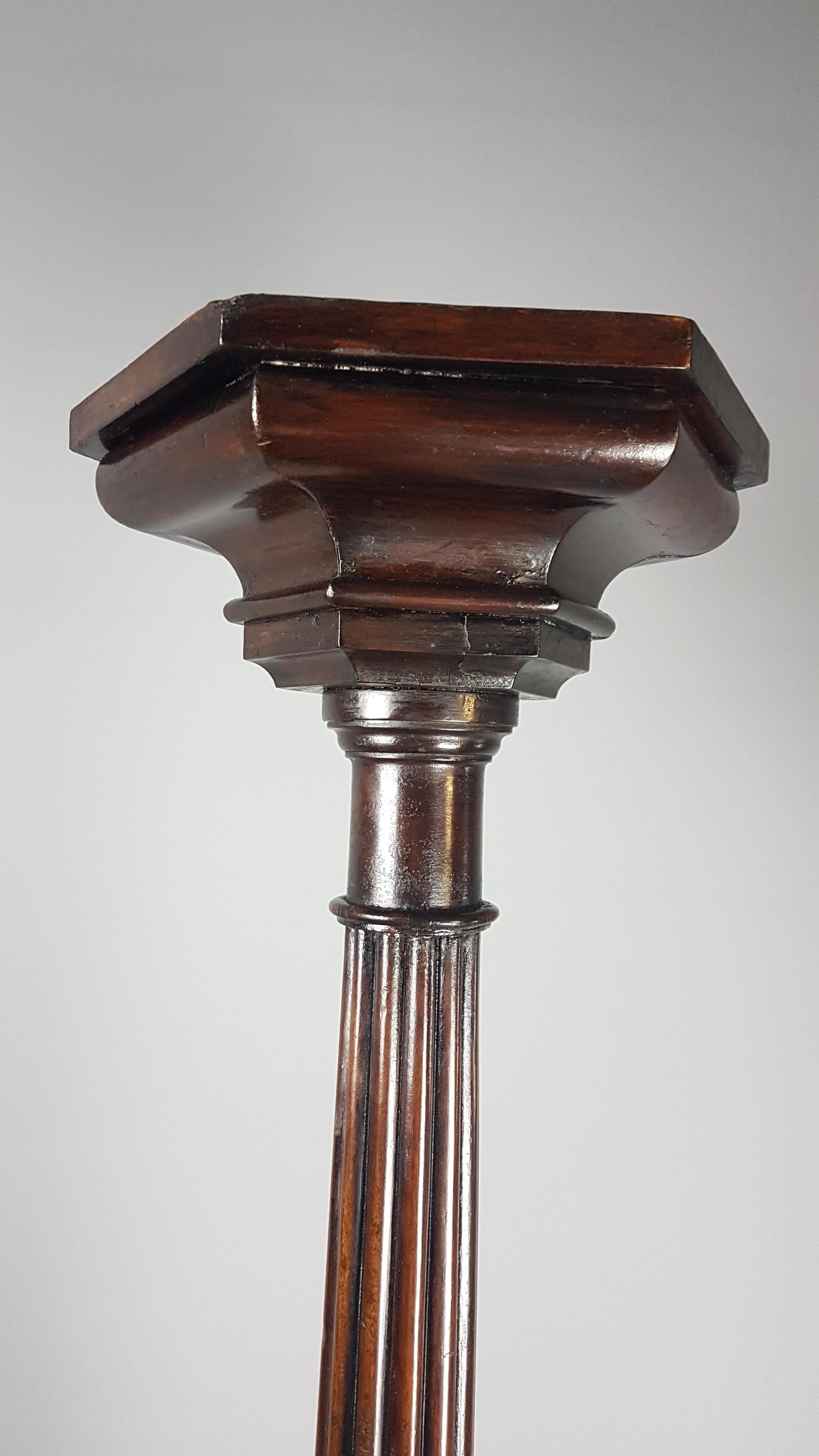 Late 19th Century Mahogany Torchère For Sale 1