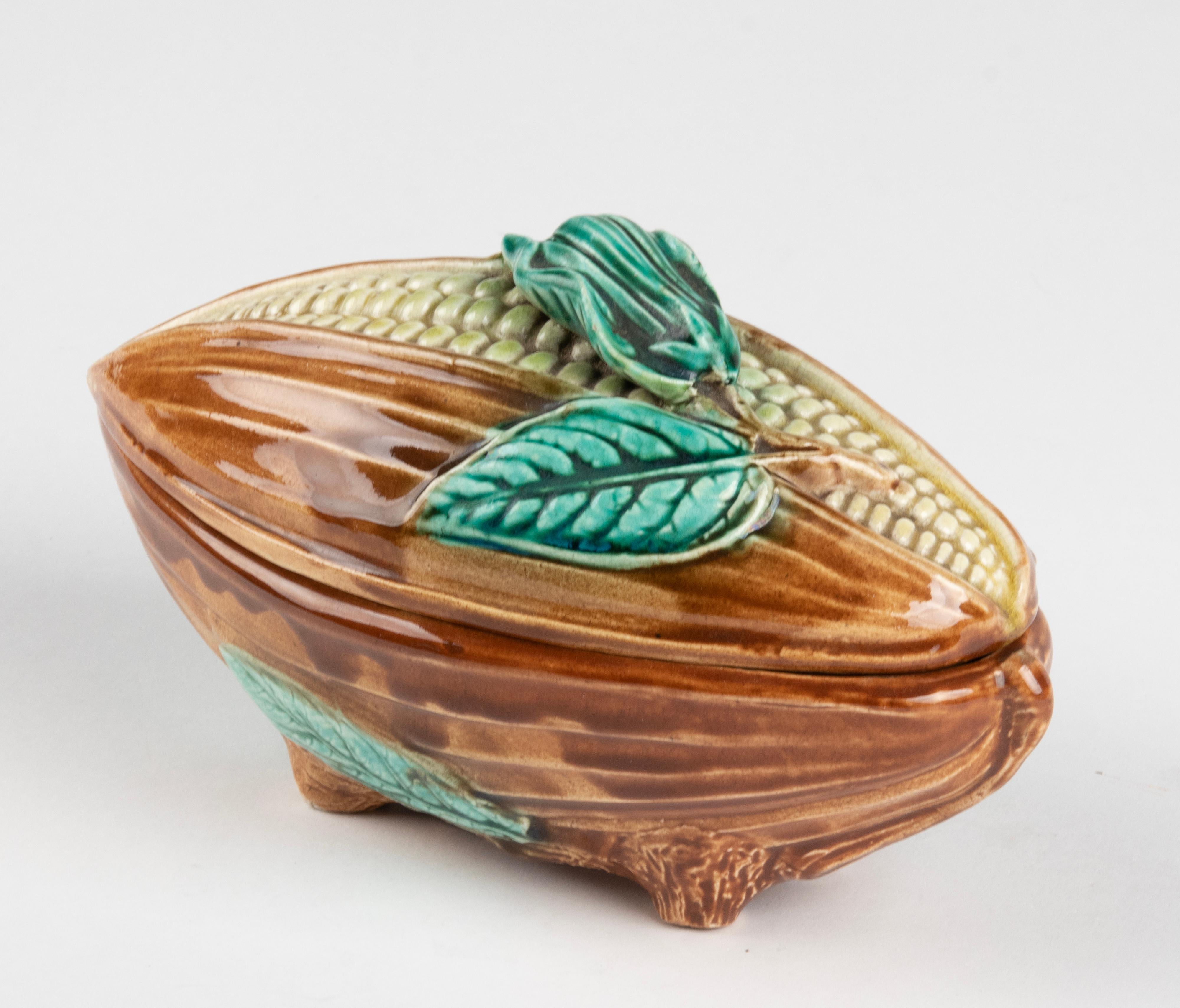 Hand-Crafted Late 19th Century Majolica Corn Shaped Lidded Bowl For Sale