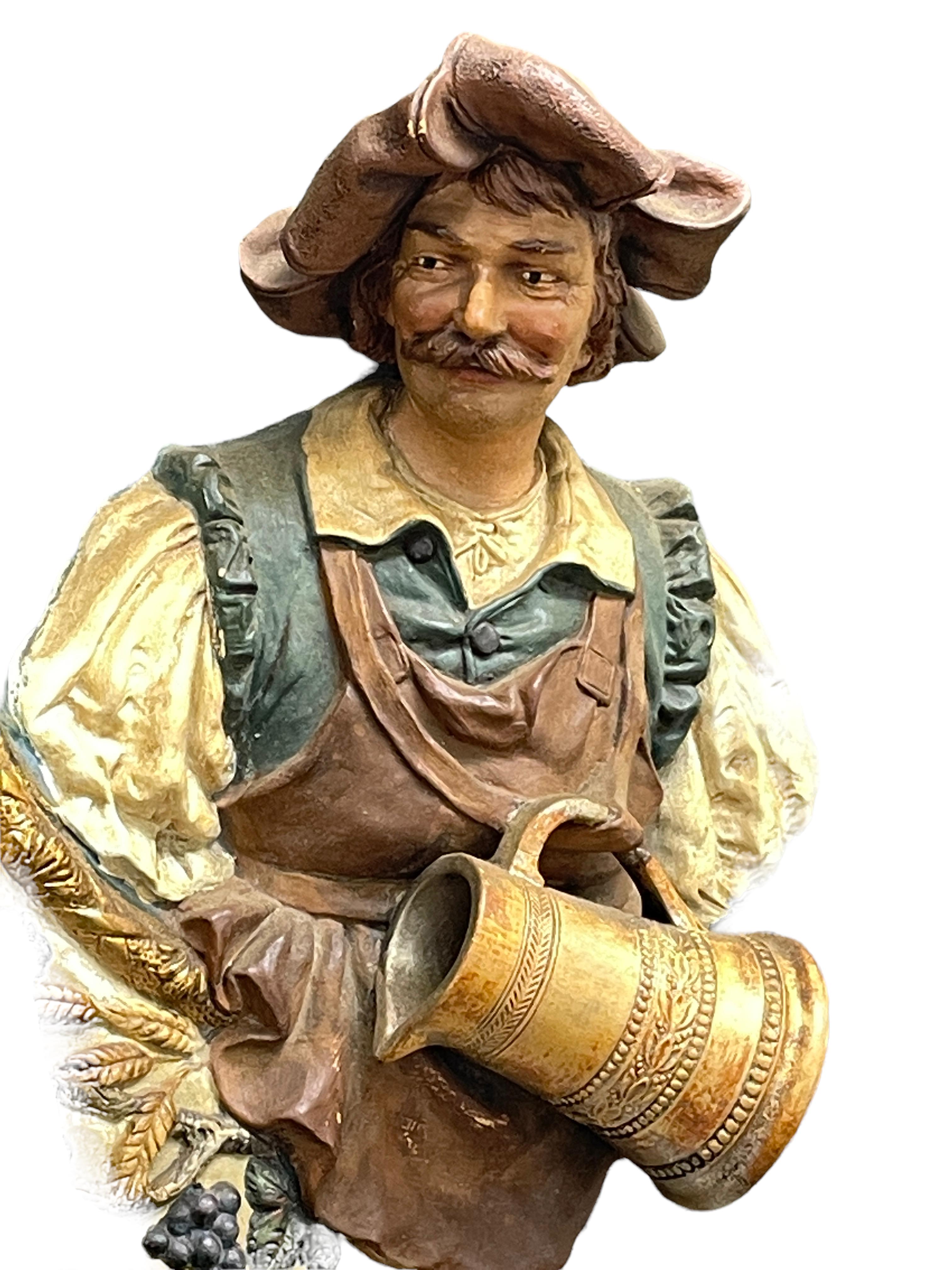 Majolika-Teller des späten 19. Jahrhunderts mit österreichischem Publican-Porträt, von J. Maresch Austria im Angebot 1