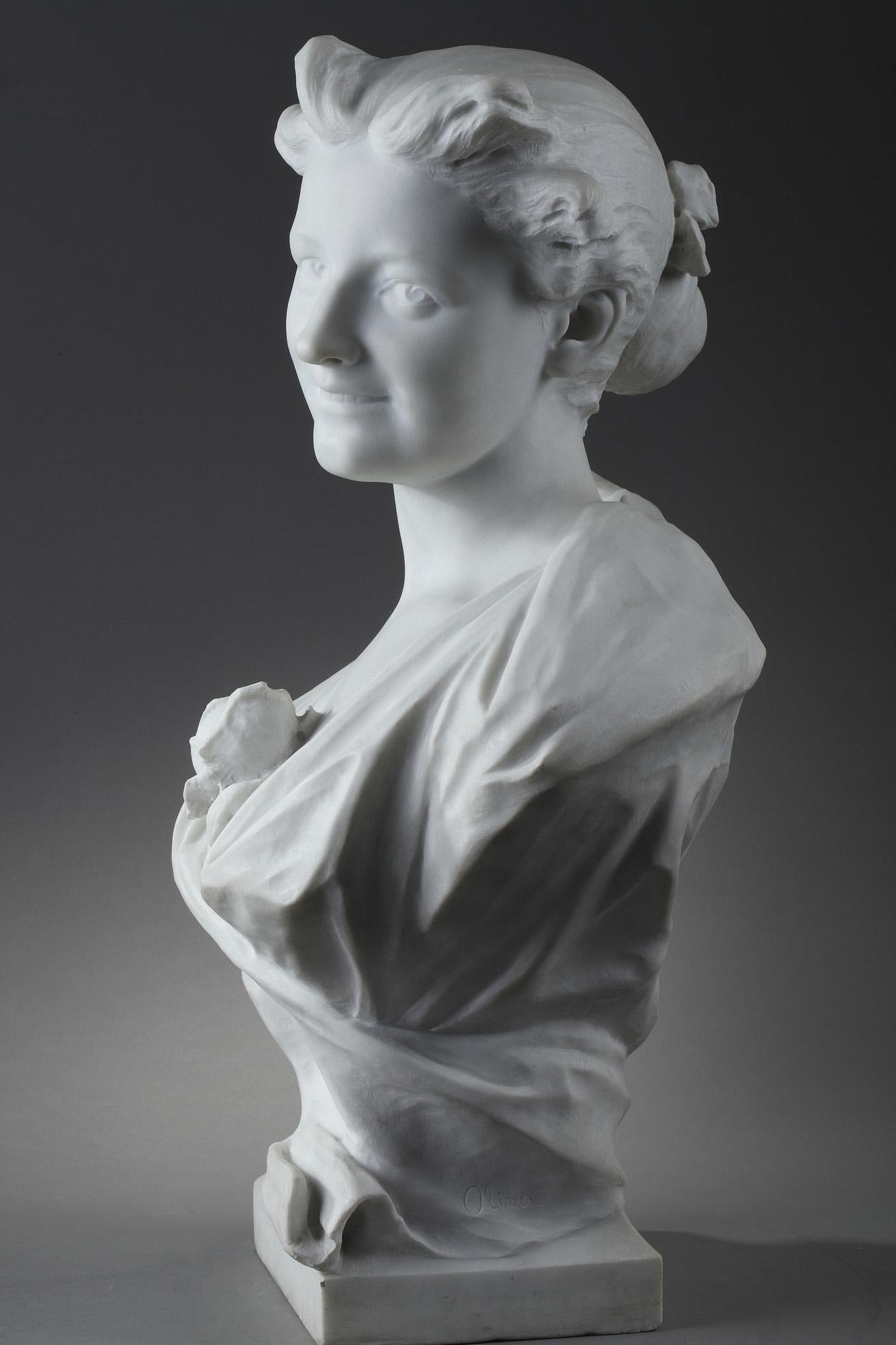 Late 19th Century Marble Sculpture Bust of a Lady Signed Oliver In Good Condition In Paris, FR