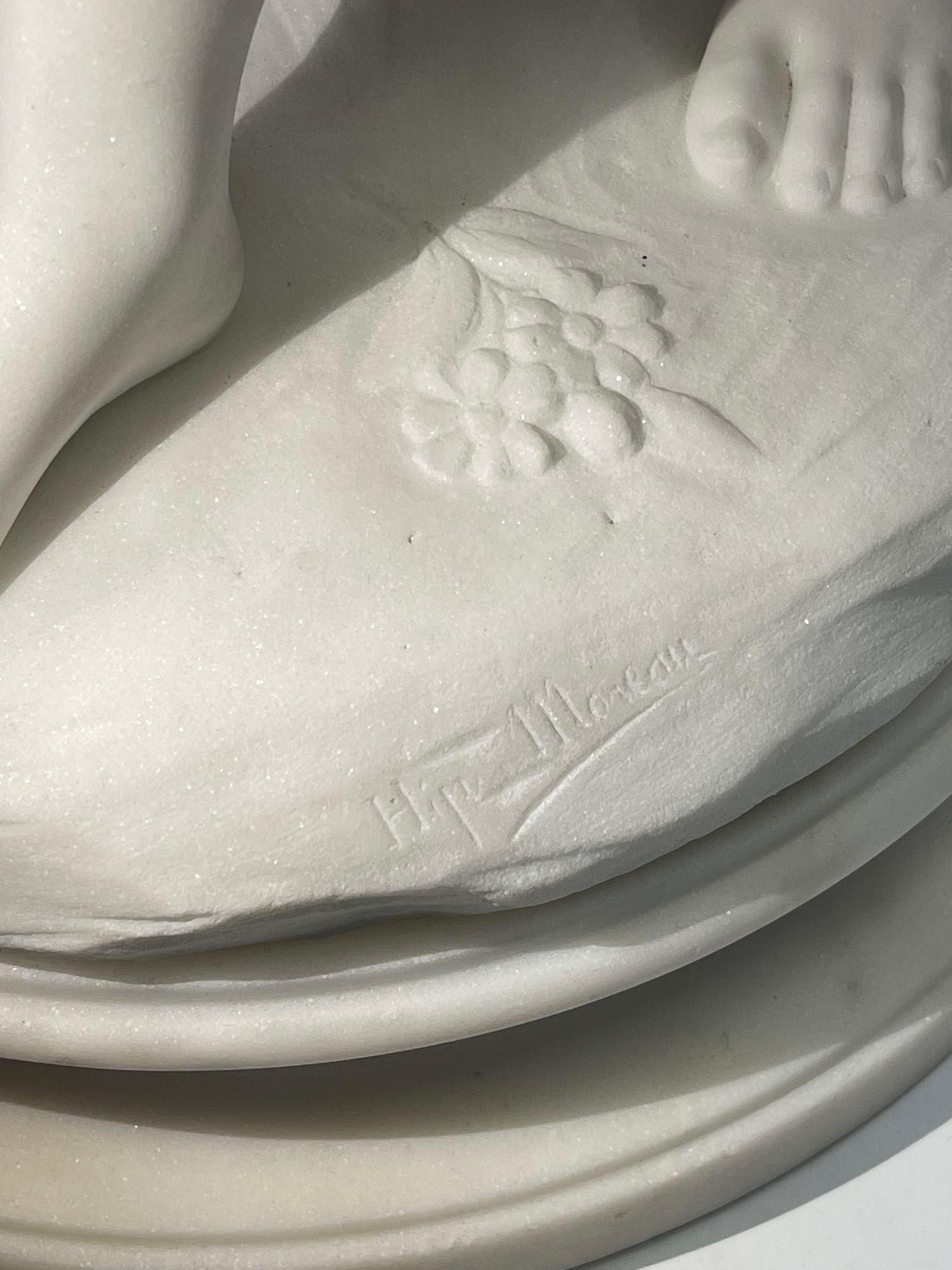 Marbre Sculpture en marbre de la fin du 19e siècle représentant deux jeunes filles par Hippolyte Moreau en vente
