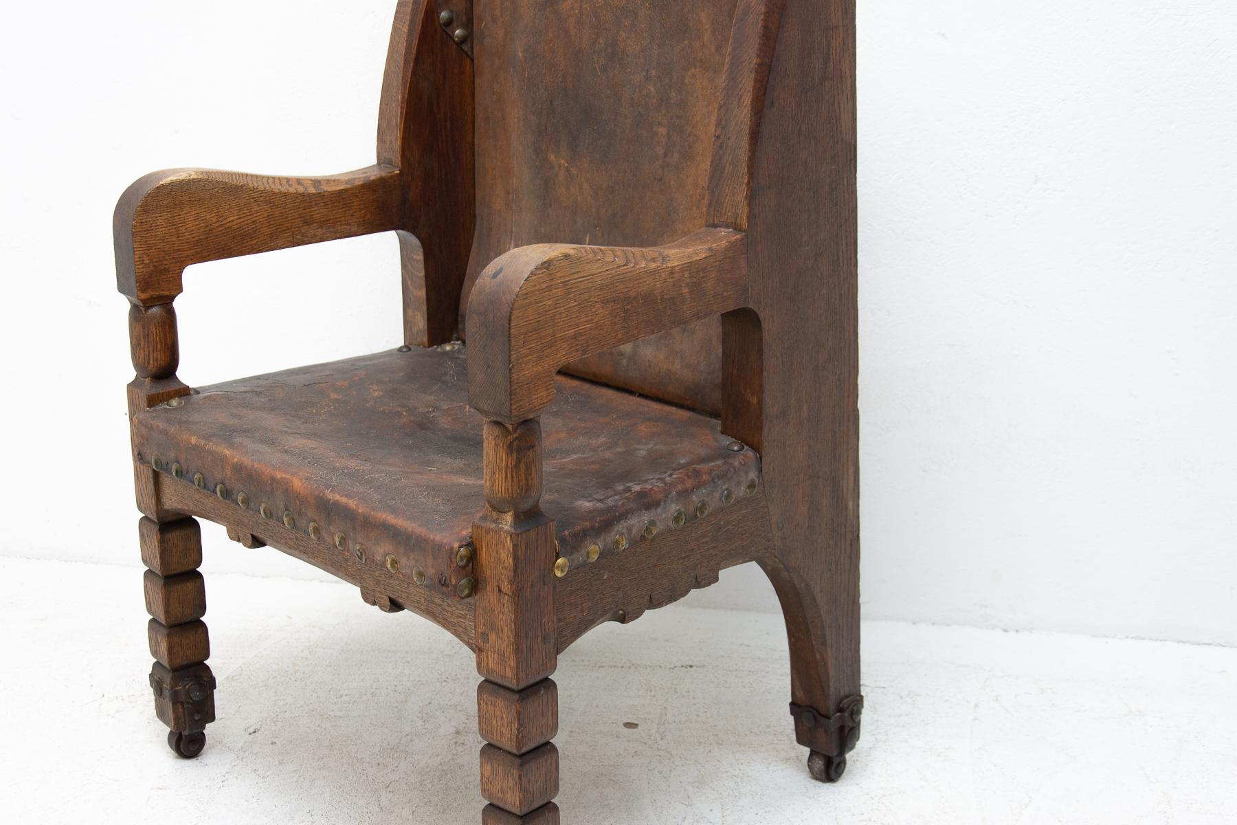 Late 19th Century Massive Throne Chair in Historicist Style For Sale 2