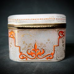 Late 19th Century Milky White Opaline Bohemian Gilded Moser Box France 1850-1920