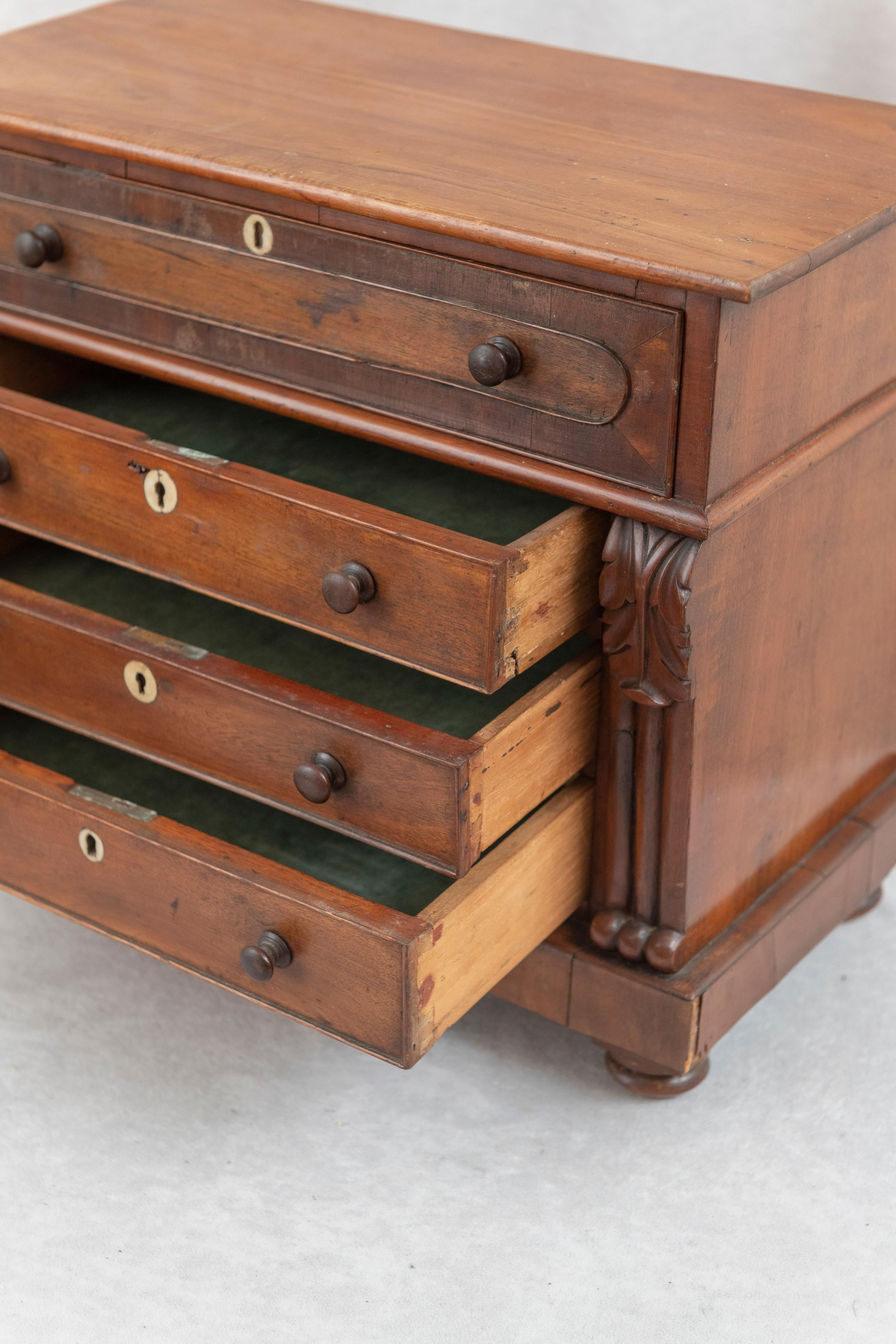 Hand-Carved Late 19th Century Mini 4 Drawer Mahogany Dresser For Sale