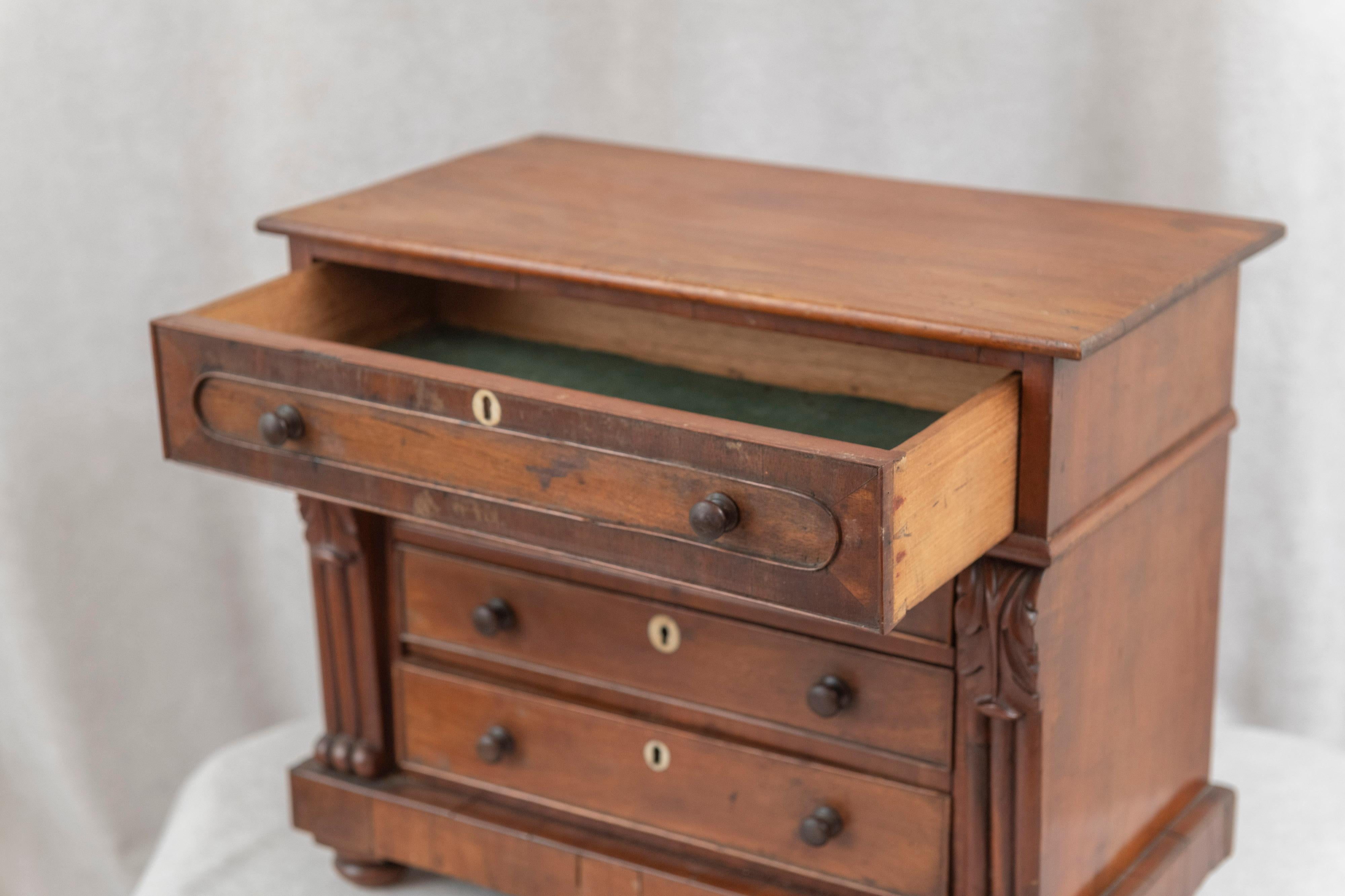 Late 19th Century Mini 4 Drawer Mahogany Dresser In Good Condition For Sale In Petaluma, CA