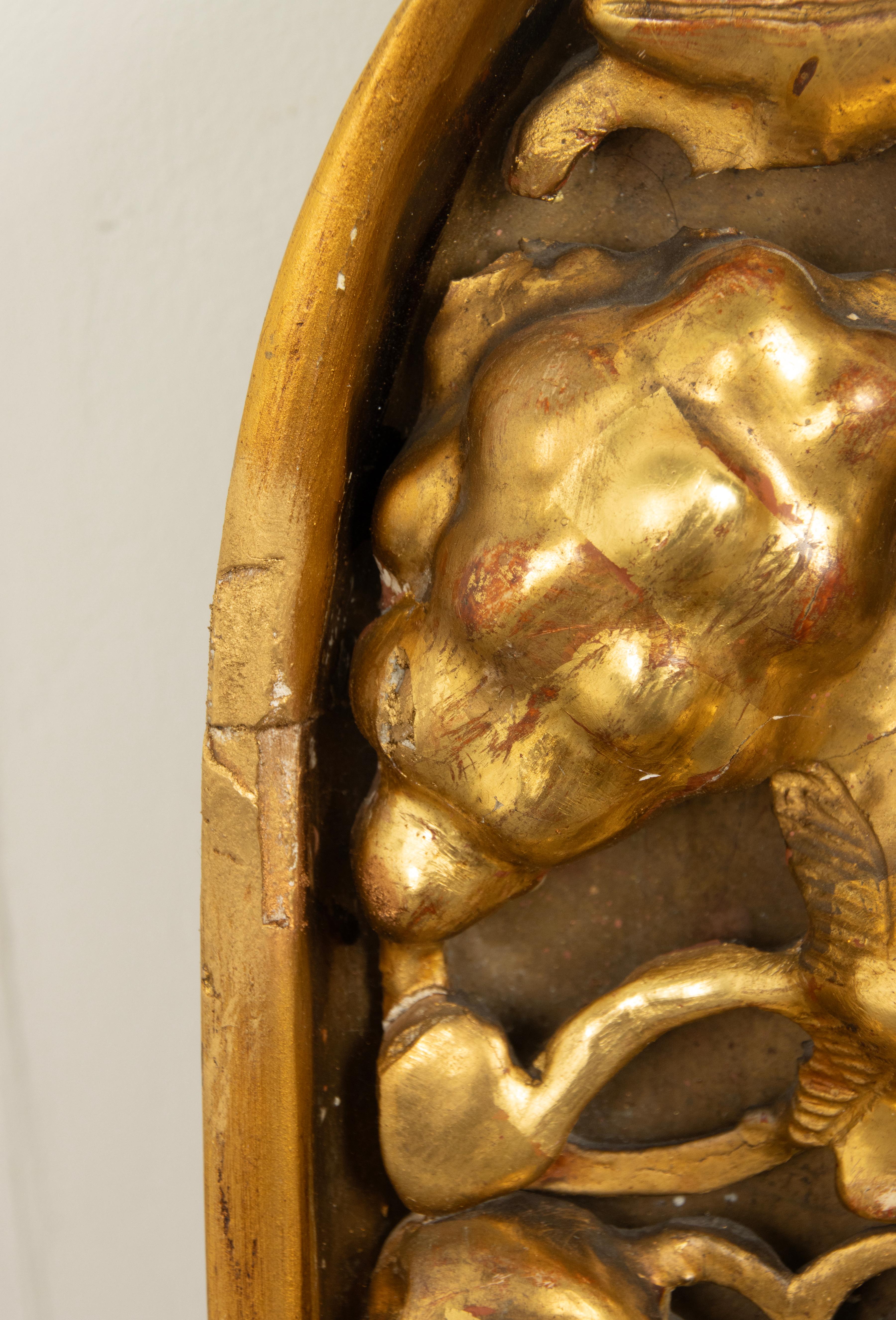 Miroir de la fin du 19ème siècle - sculpté à la feuille d'or  Bois de vin - Style oriental en vente 11