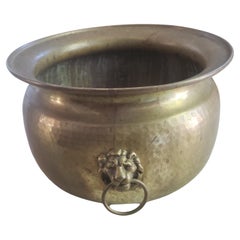 Late 19th Century Mook Brass Planter Jardiniere with Lion Heads Handles