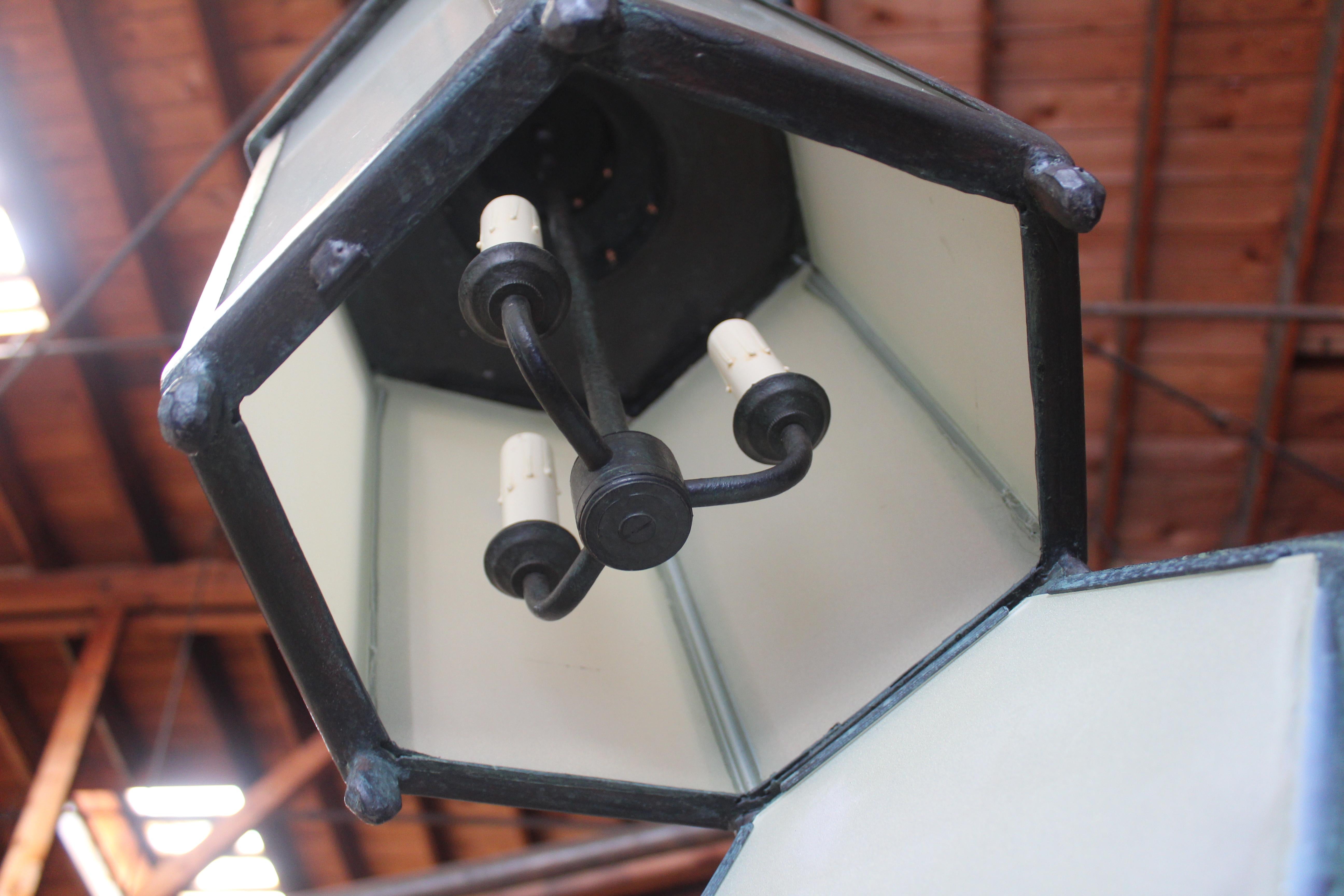 Lampe à suspension mauresque de la fin du XIXe siècle, paire disponible. en vente 13