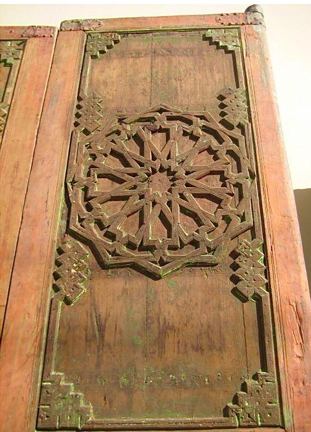 Bois Paire de portes de riad marocain de la fin du XIXe siècle en vente