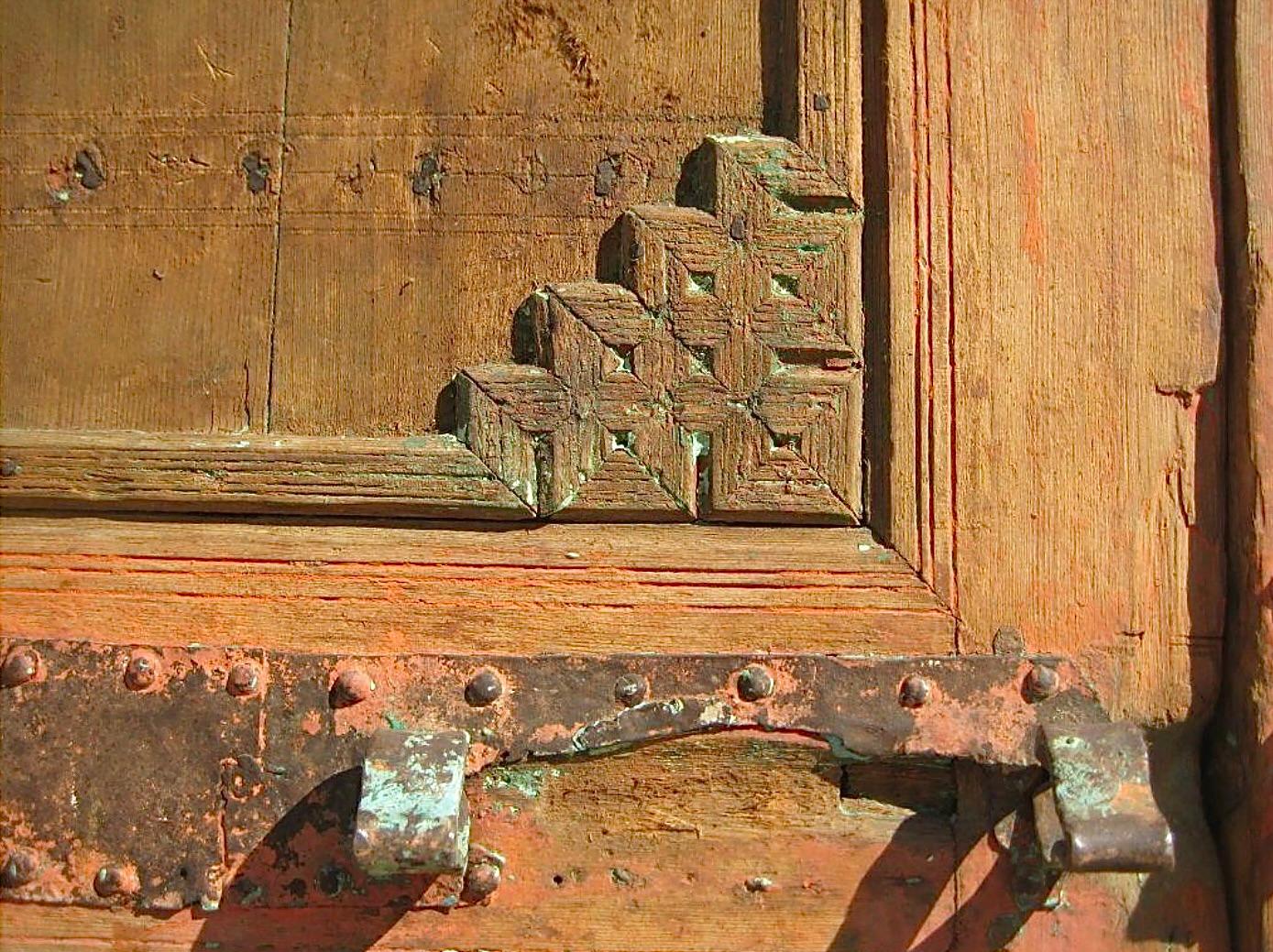 Late 19th Century Moroccan Riad Doors - a Pair For Sale 3