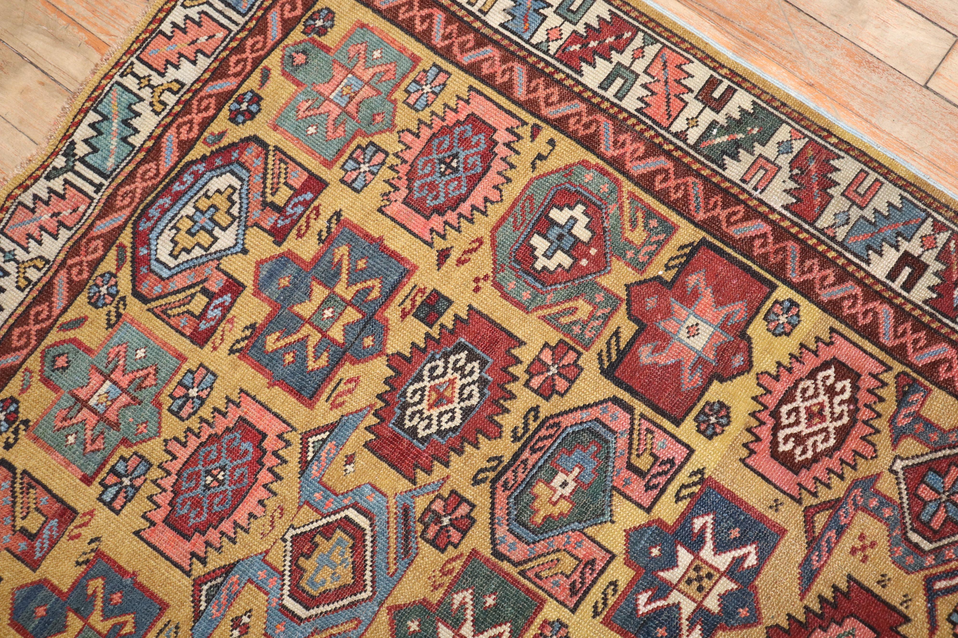 Senfgelber kaukasischer Kuba-Teppich aus dem späten 19.  (19. Jahrhundert) im Angebot