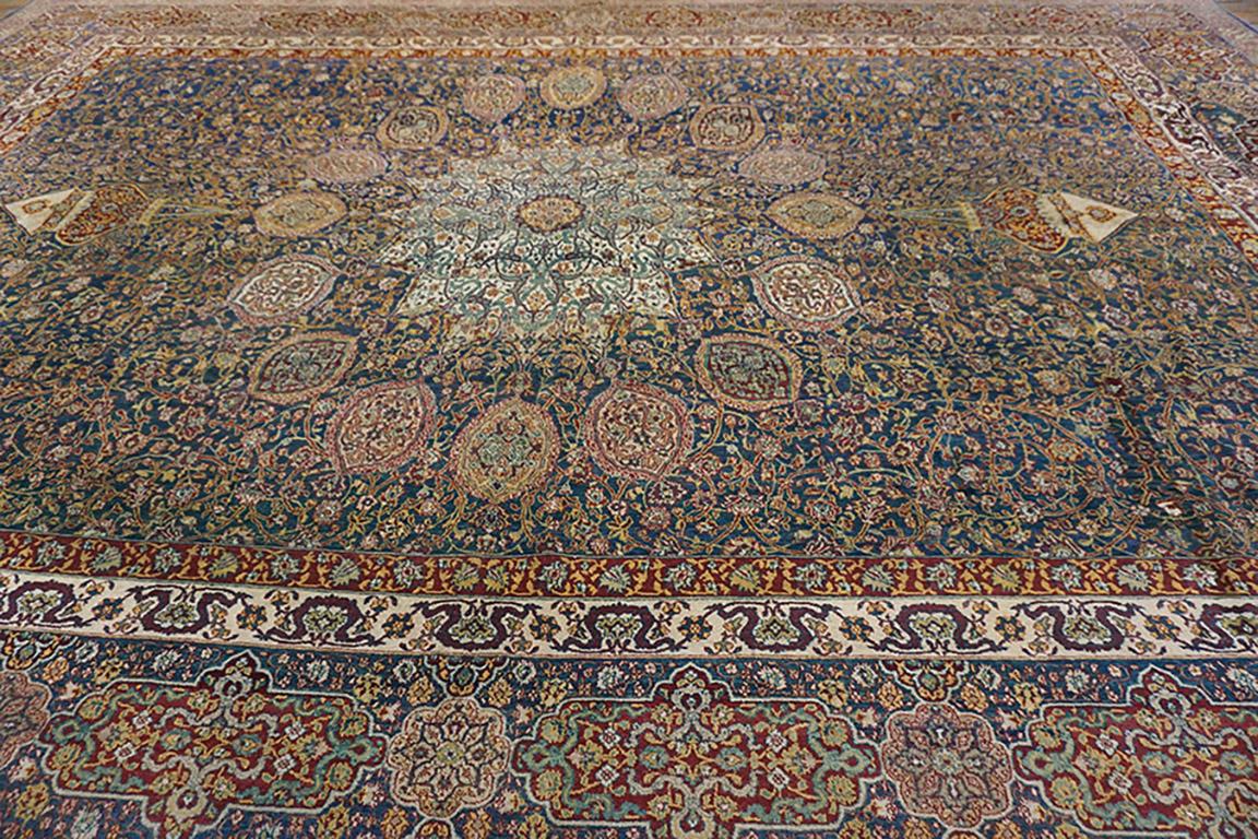 Wool Late 19th Century N. Indian Agra Carpet ( 10'8