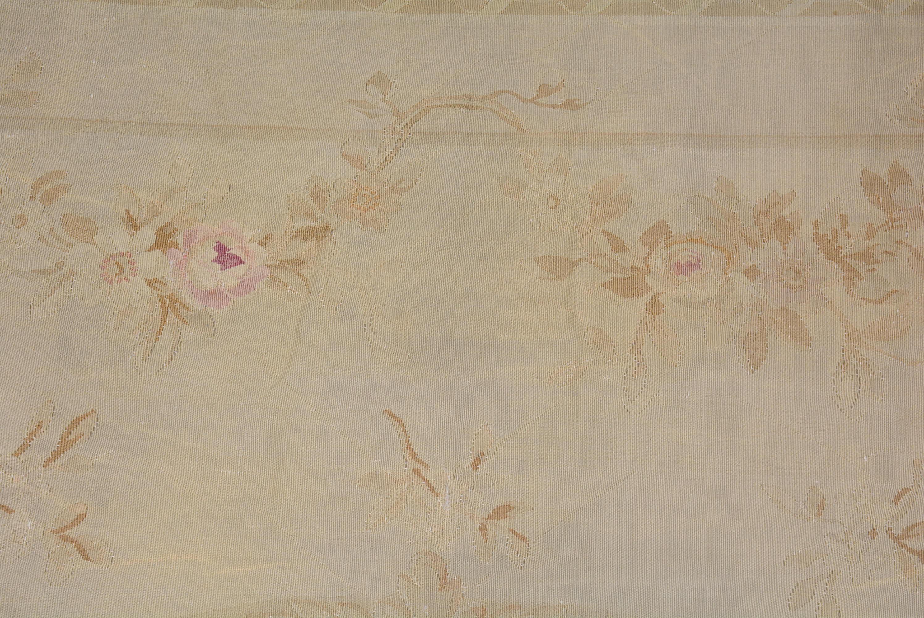 Late 19th Century Napoleon III Aubusson Carpet For Sale 7