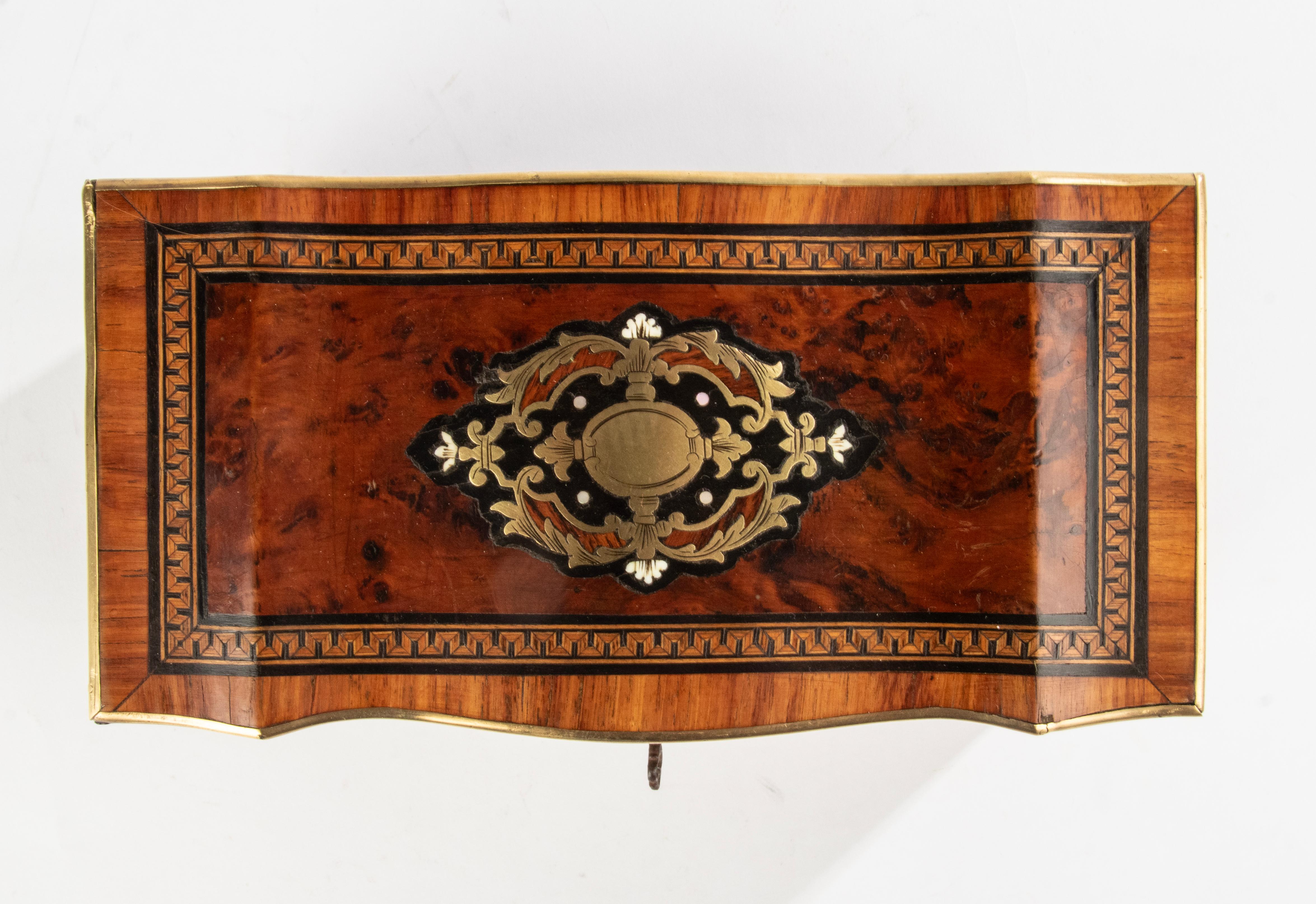 Late 19th Century Napoleon III Bombay Wood Marquetry Tea Caddy For Sale 7