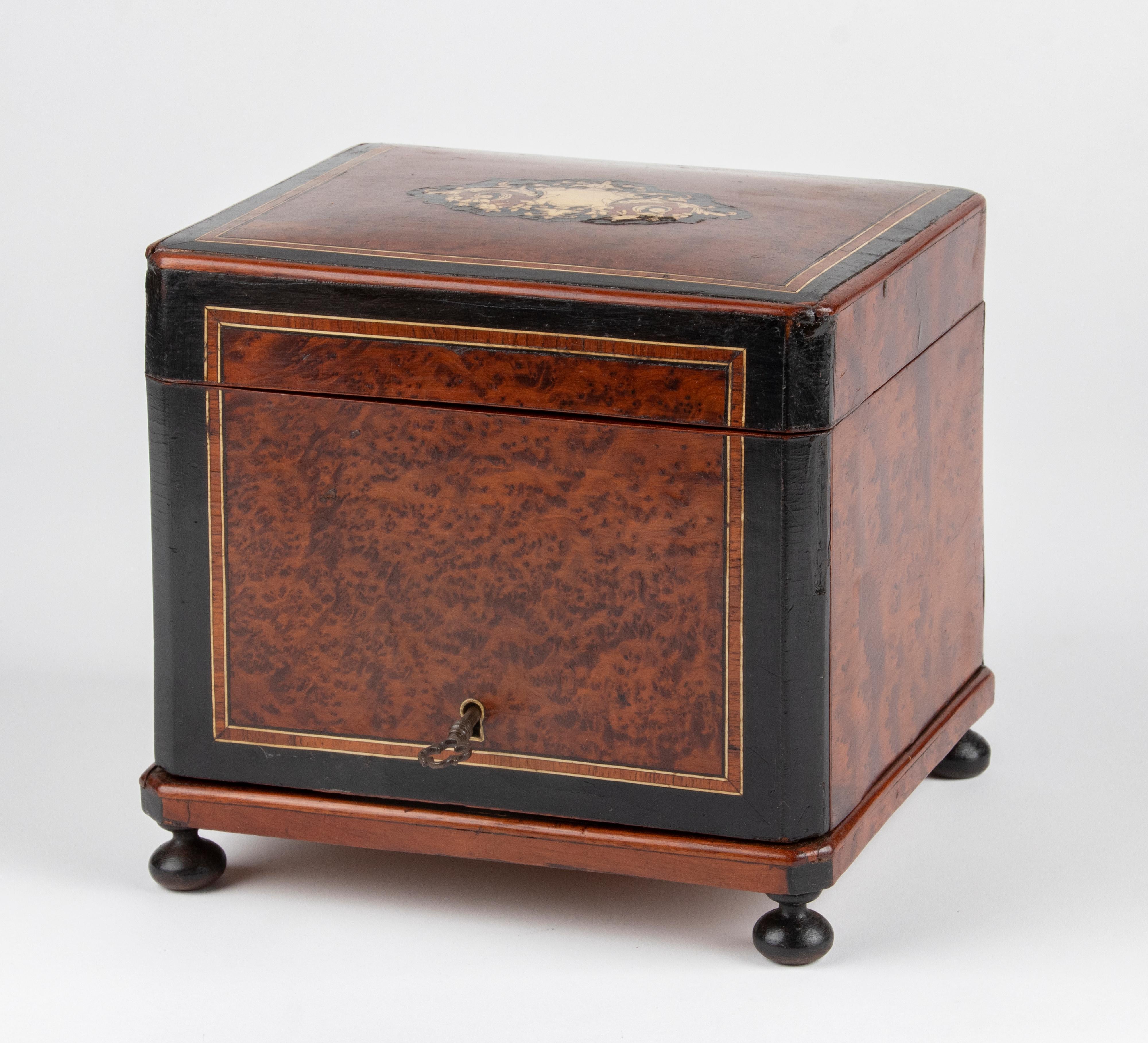 Late 19th Century Napoleon III Burl Walnut Cigar Box 13