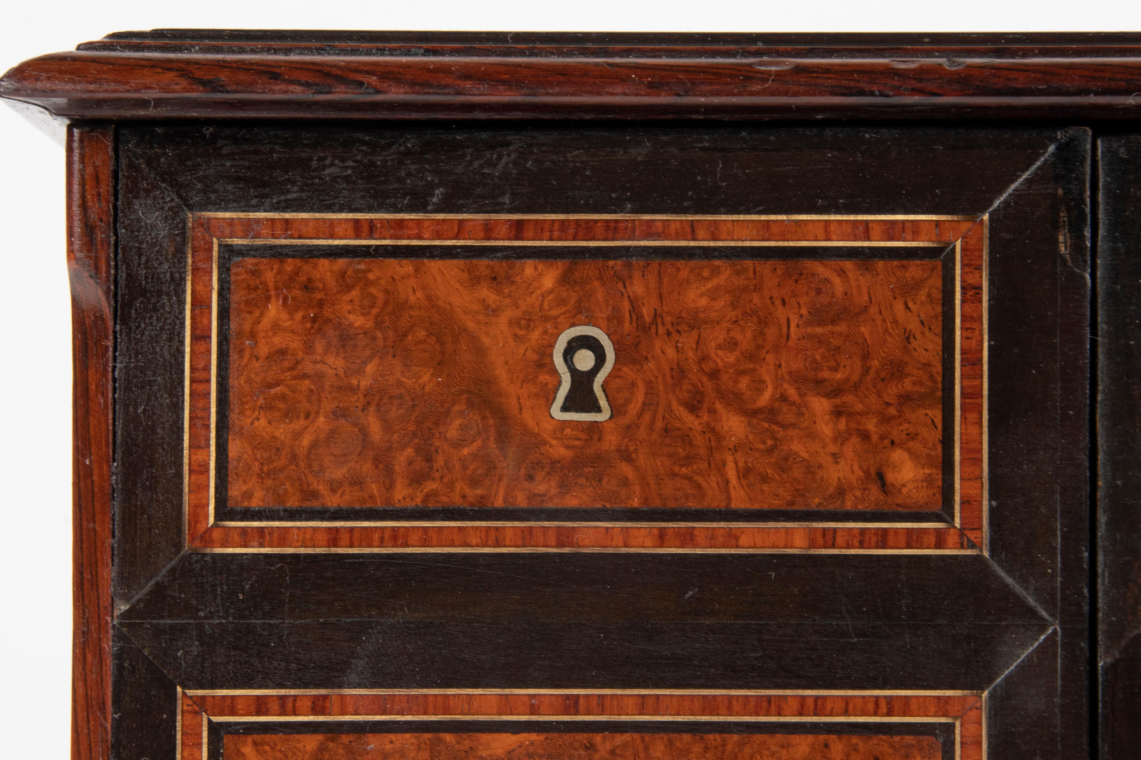 Late 19th Century Napoleon III Cigar Box In Good Condition In Casteren, Noord-Brabant